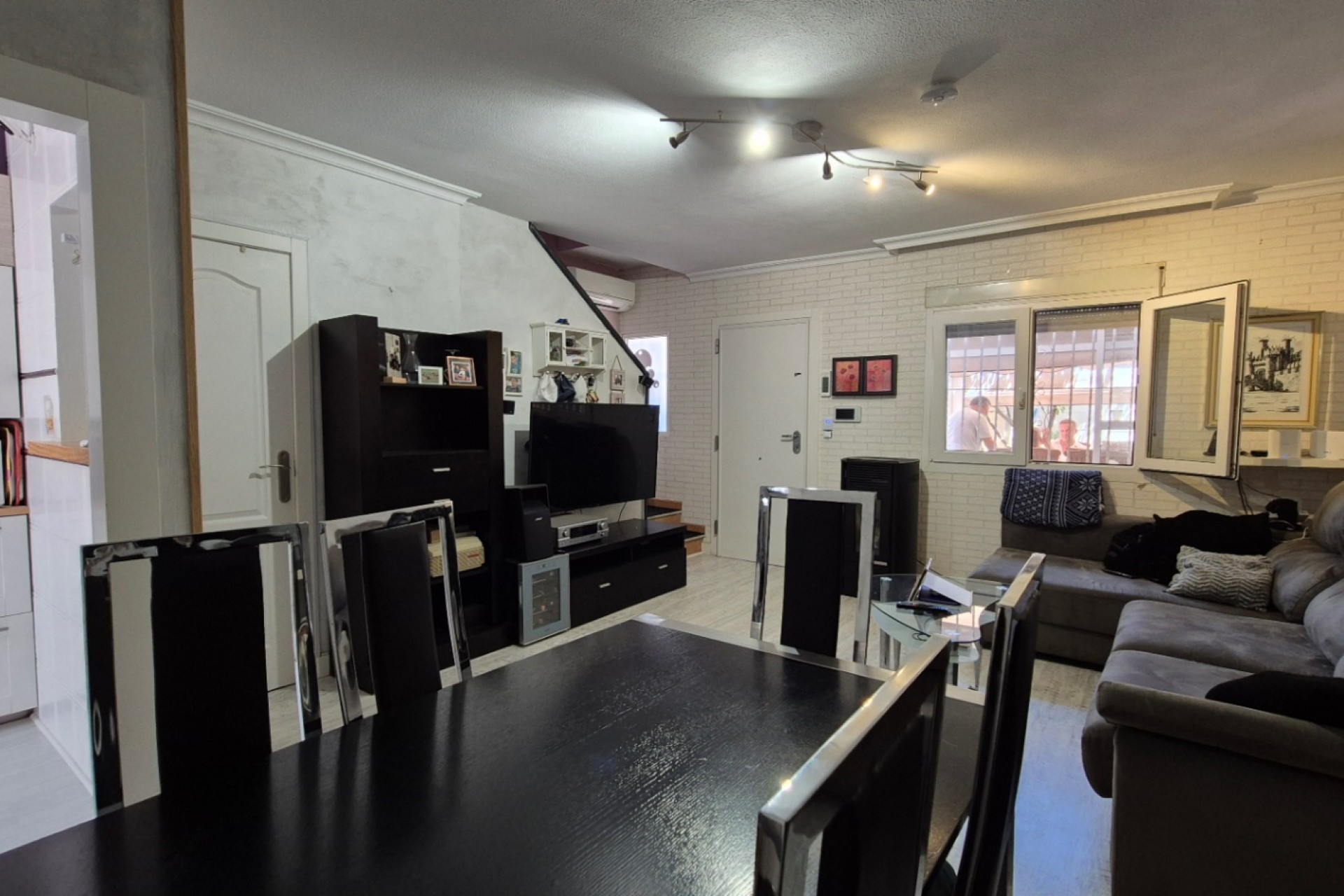 Återförsäljning - Town House -
Torrevieja - Costa Blanca