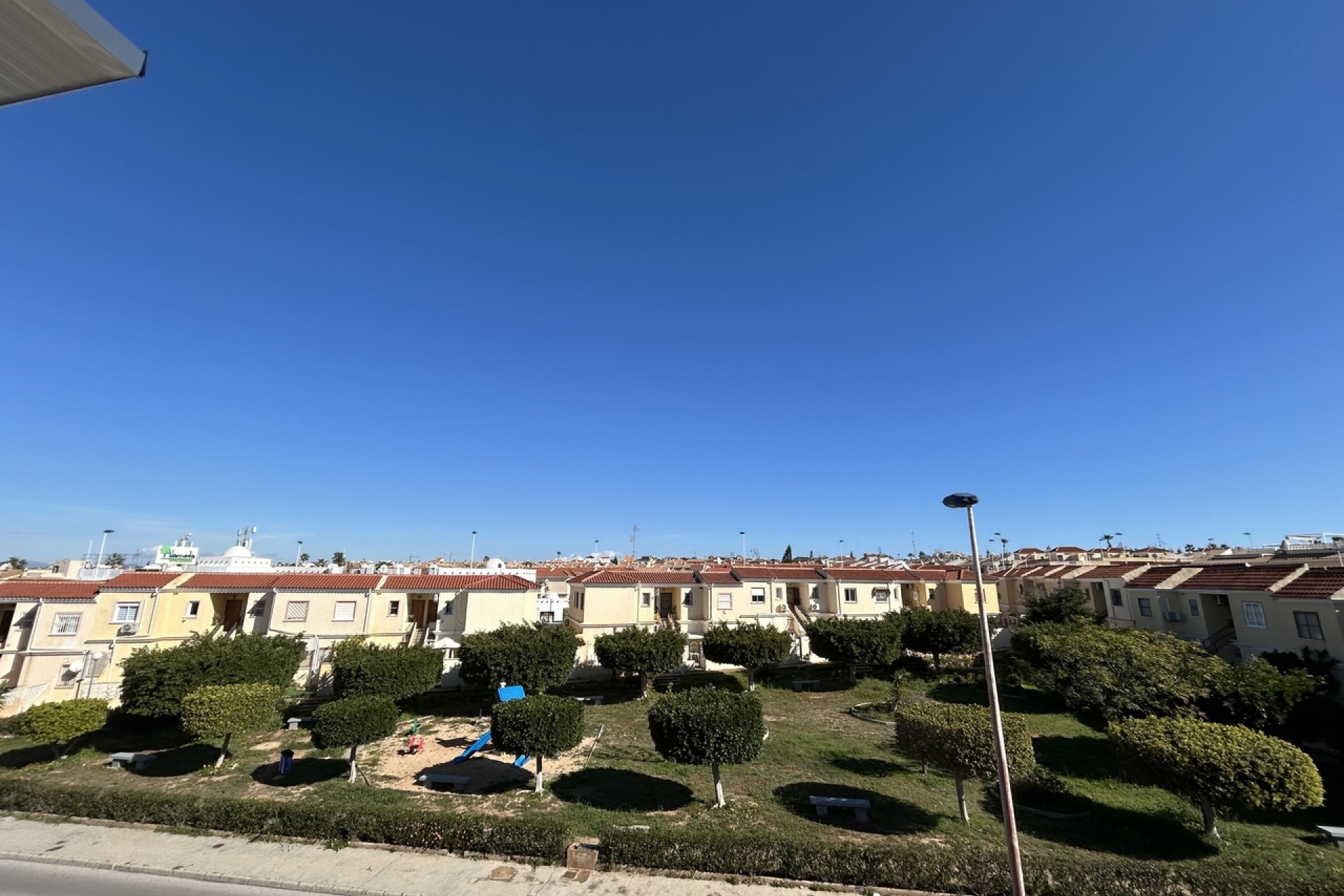 Återförsäljning - Town House -
Torrevieja - Costa Blanca