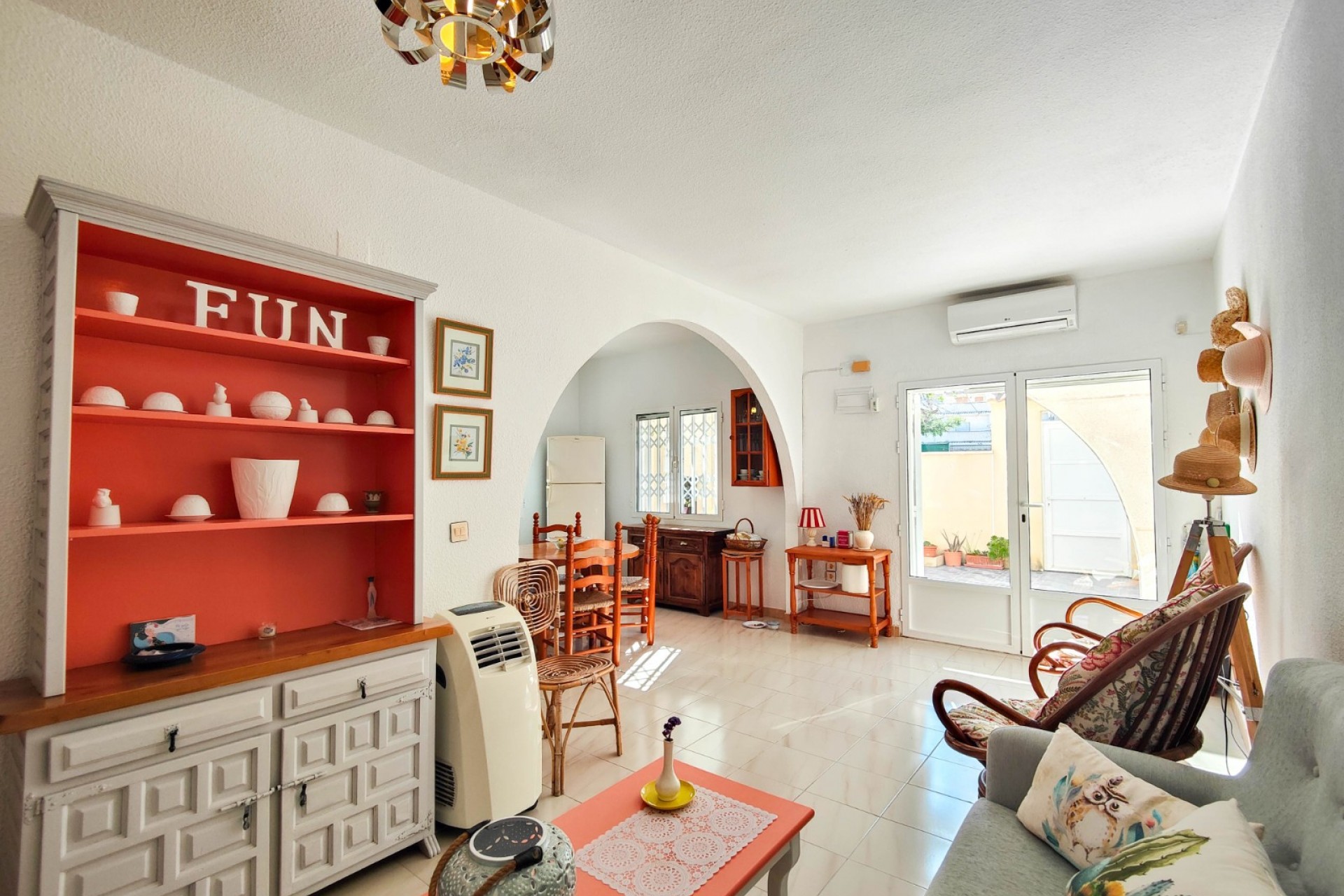 Återförsäljning - Town House -
Torrevieja - Costa Blanca