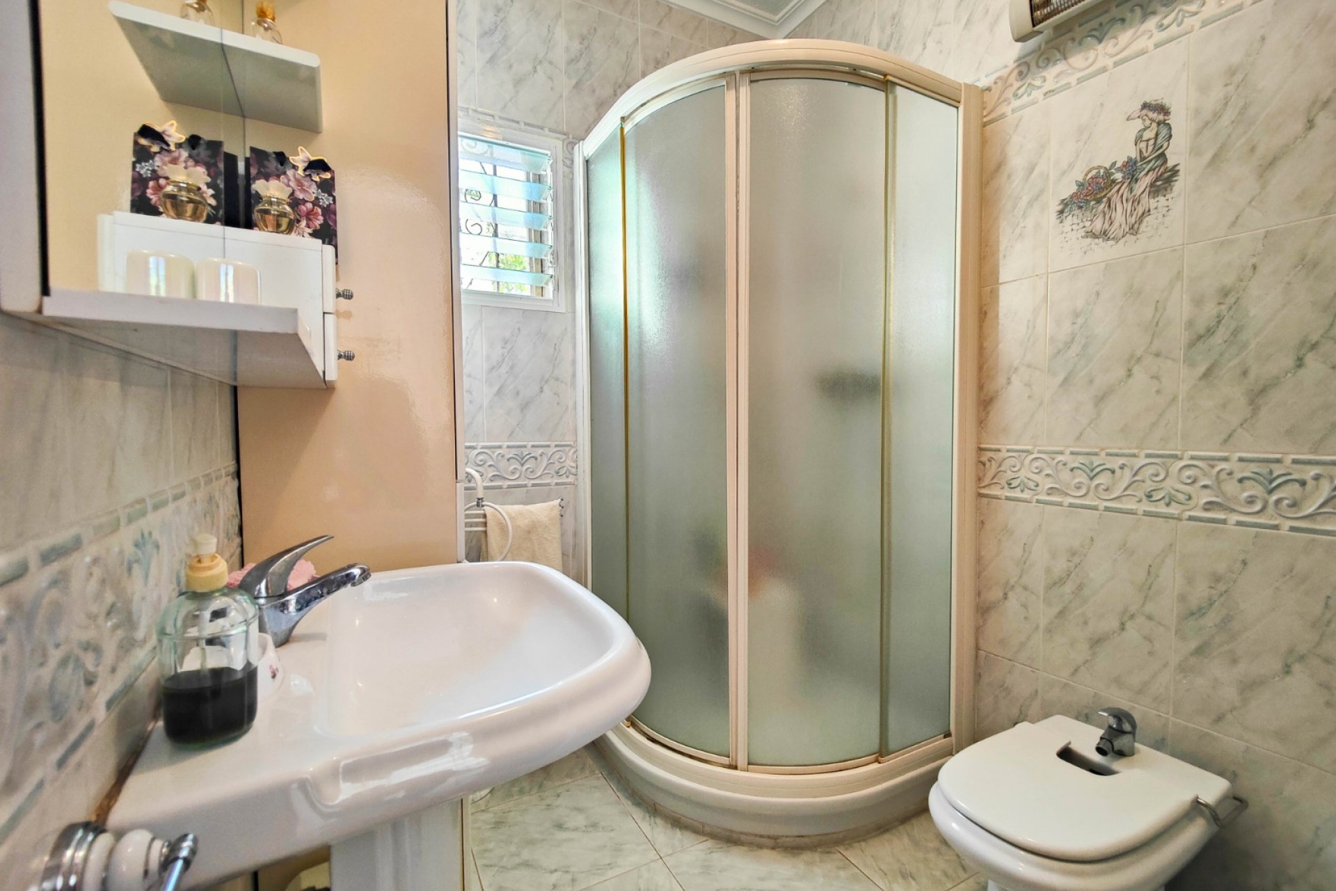 Återförsäljning - Town House -
Torrevieja - Costa Blanca
