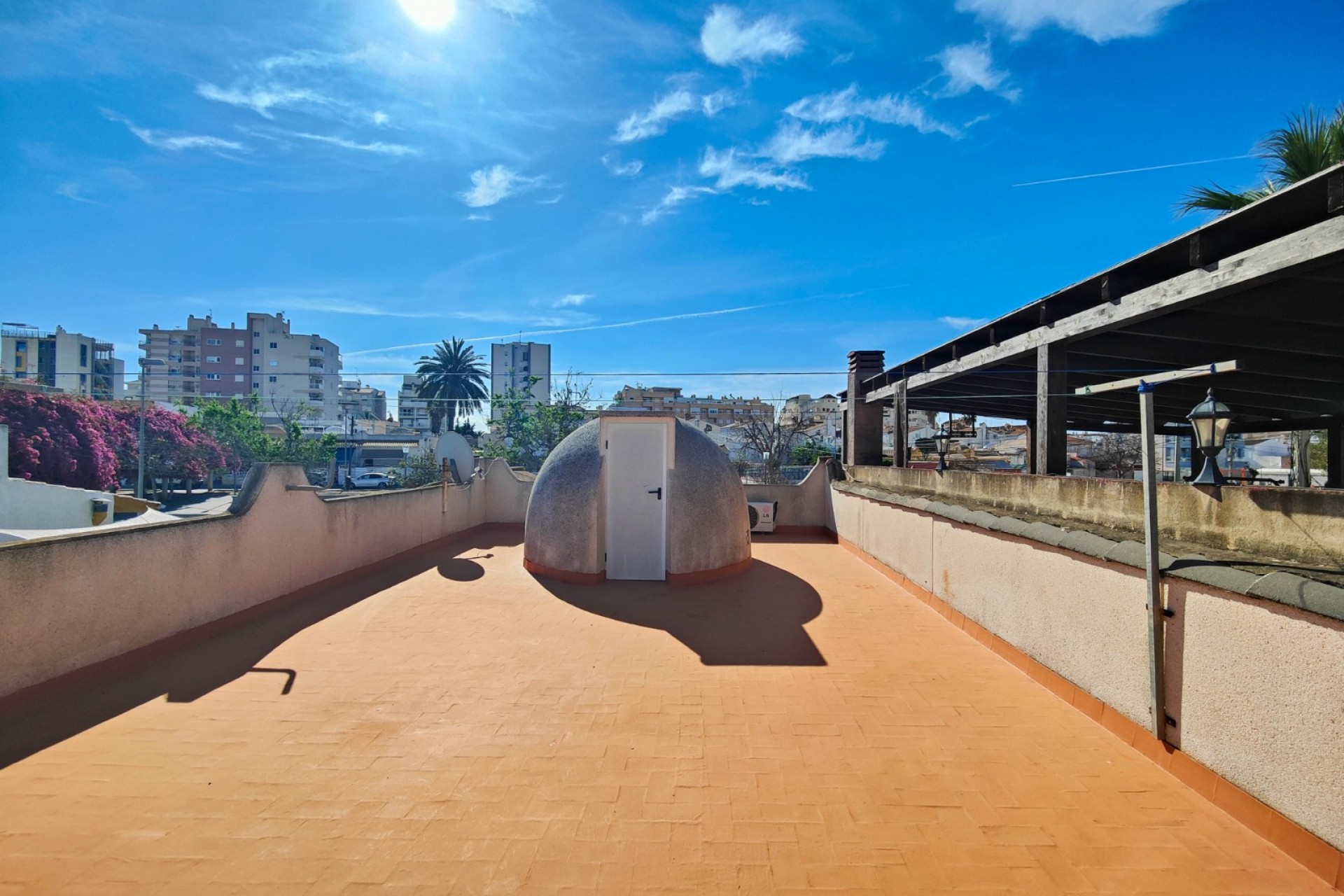 Återförsäljning - Town House -
Torrevieja - Costa Blanca
