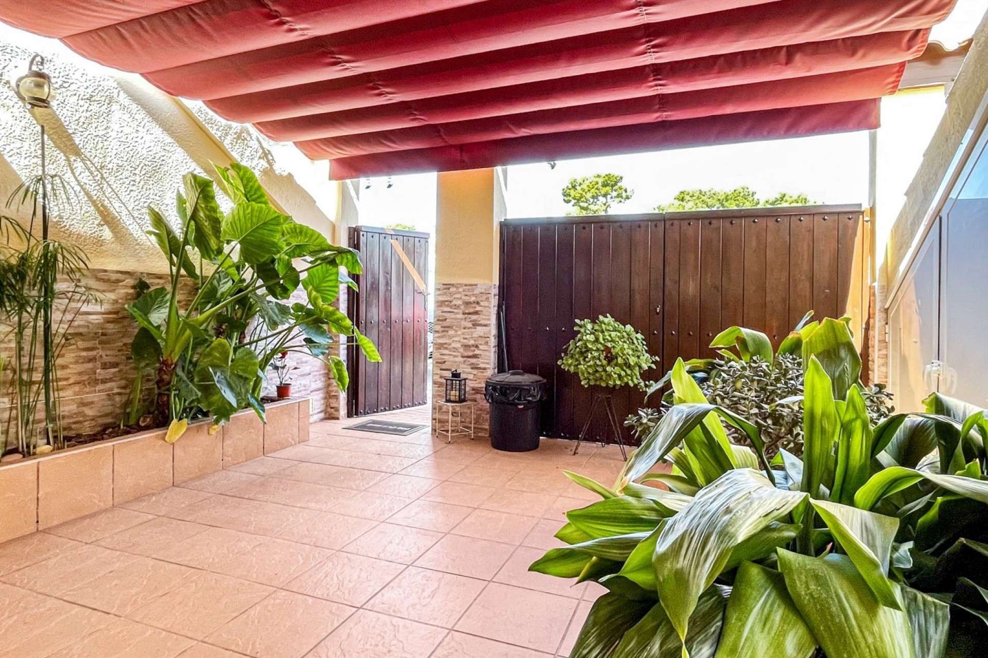 Återförsäljning - Town House -
Torrevieja - Costa Blanca