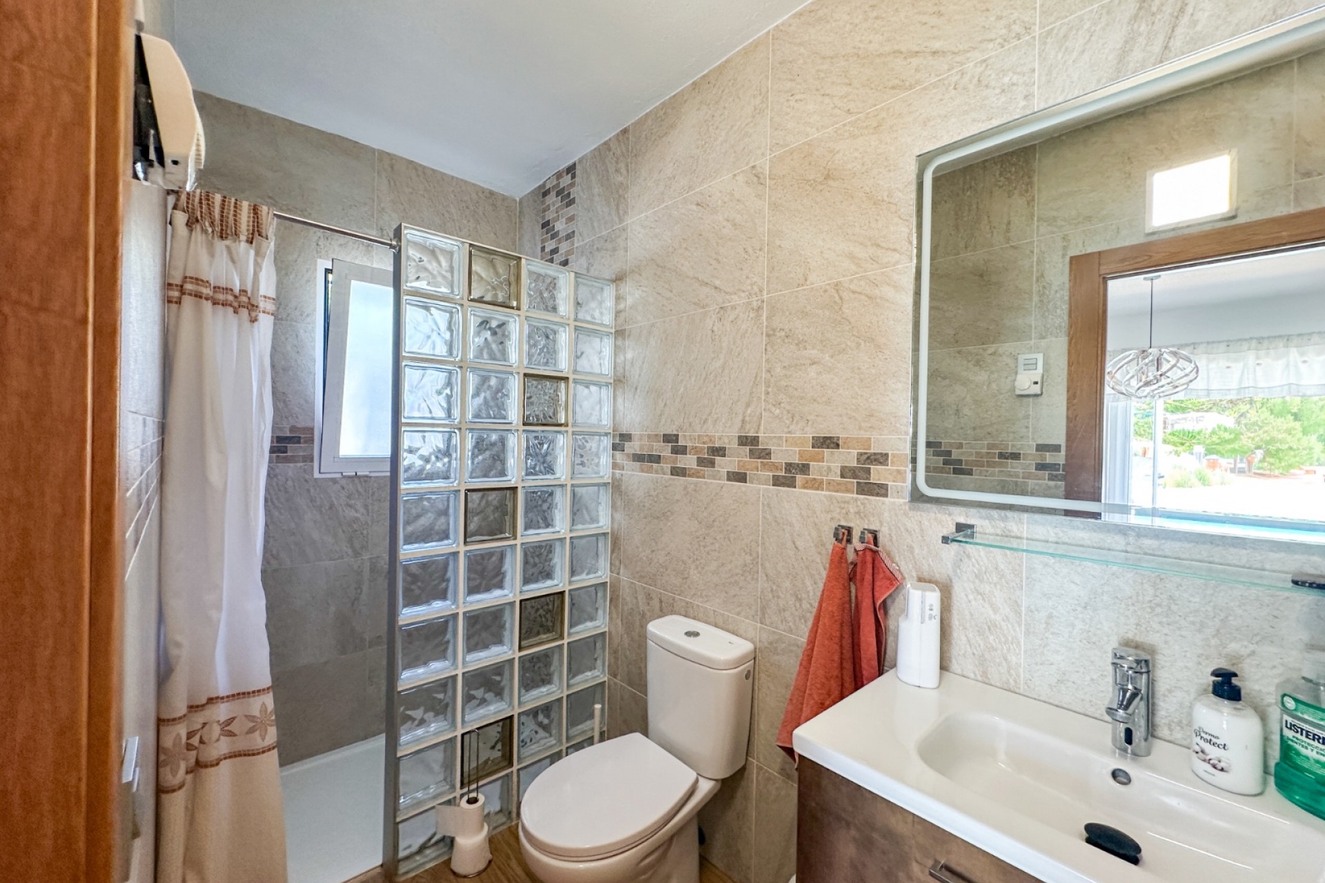 Återförsäljning - Town House -
Torrevieja - Costa Blanca