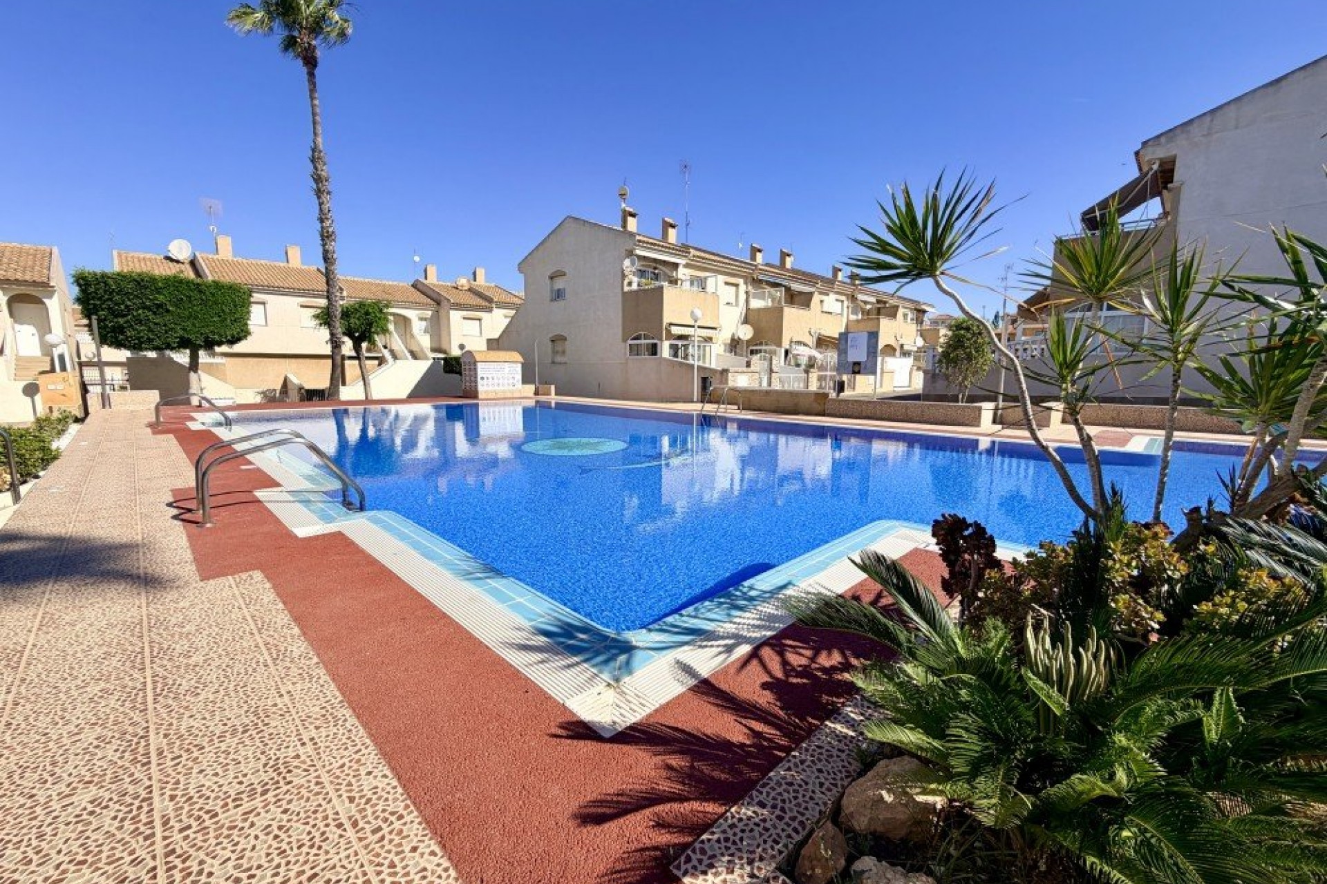 Återförsäljning - Town House -
Torrevieja - Costa Blanca