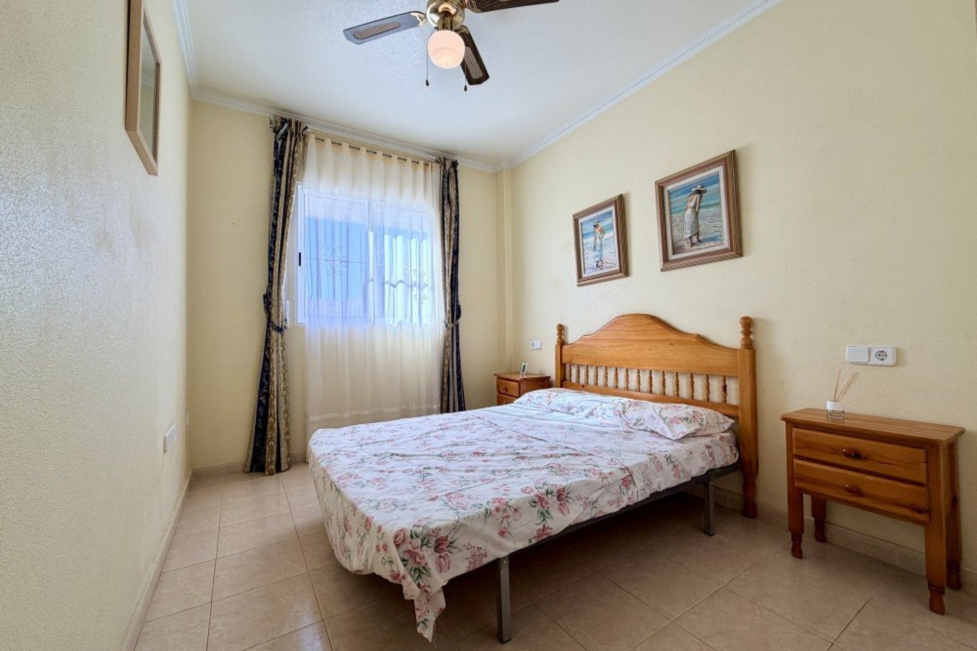 Återförsäljning - Town House -
Torrevieja - Costa Blanca