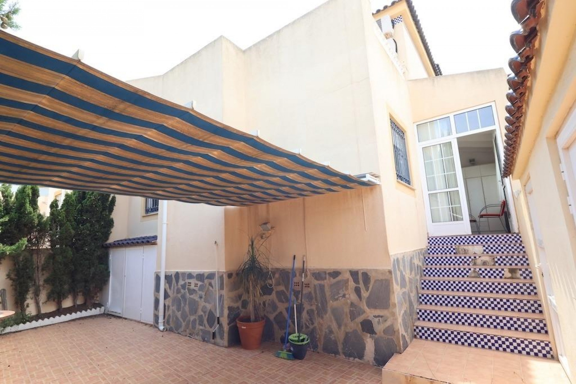 Återförsäljning - Town House -
Torrevieja - Costa Blanca