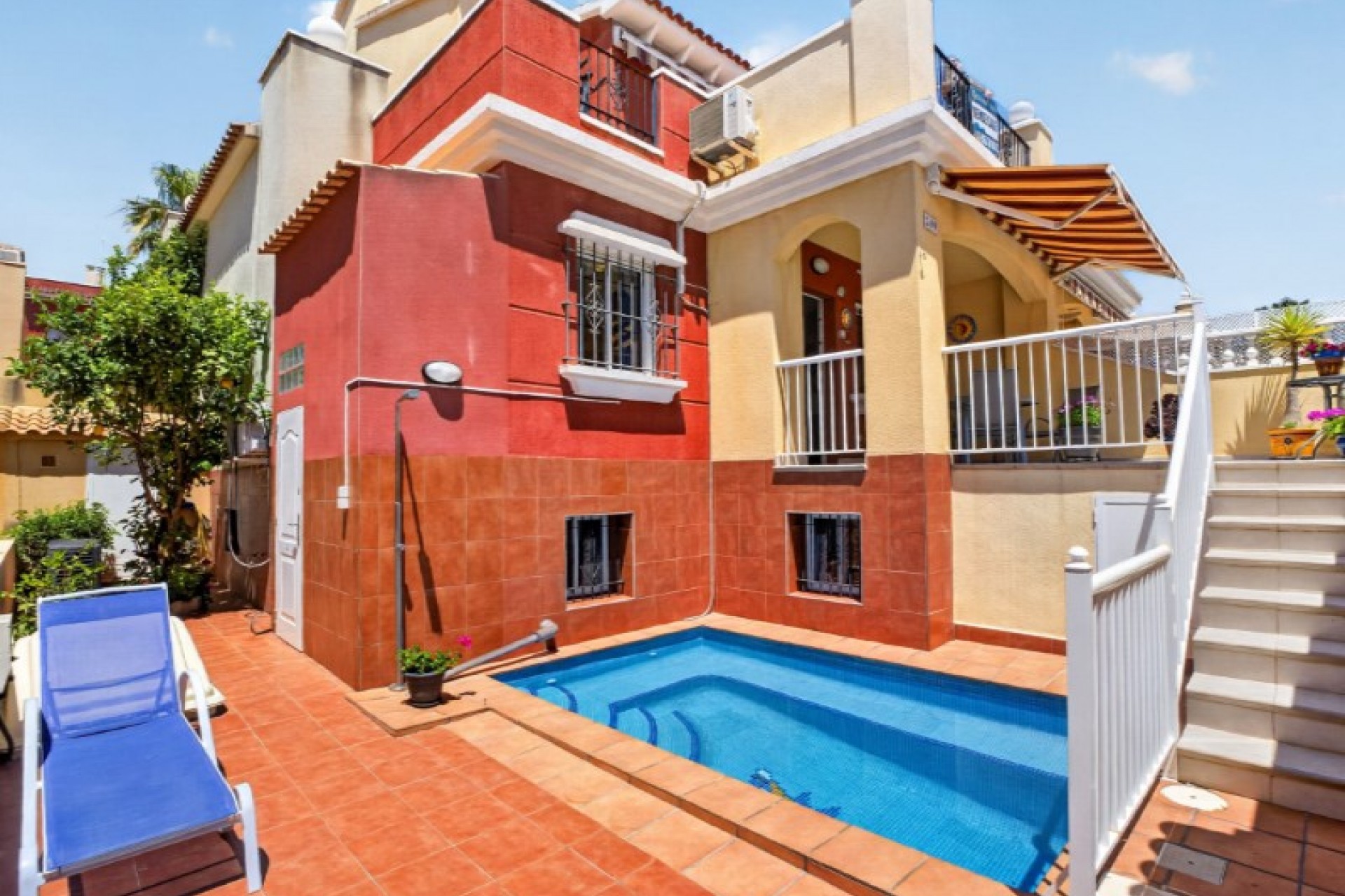 Återförsäljning - Town House -
Torrevieja - Costa Blanca