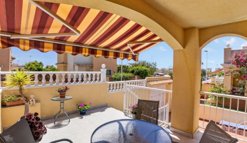 Återförsäljning - Town House -
Torrevieja - Costa Blanca
