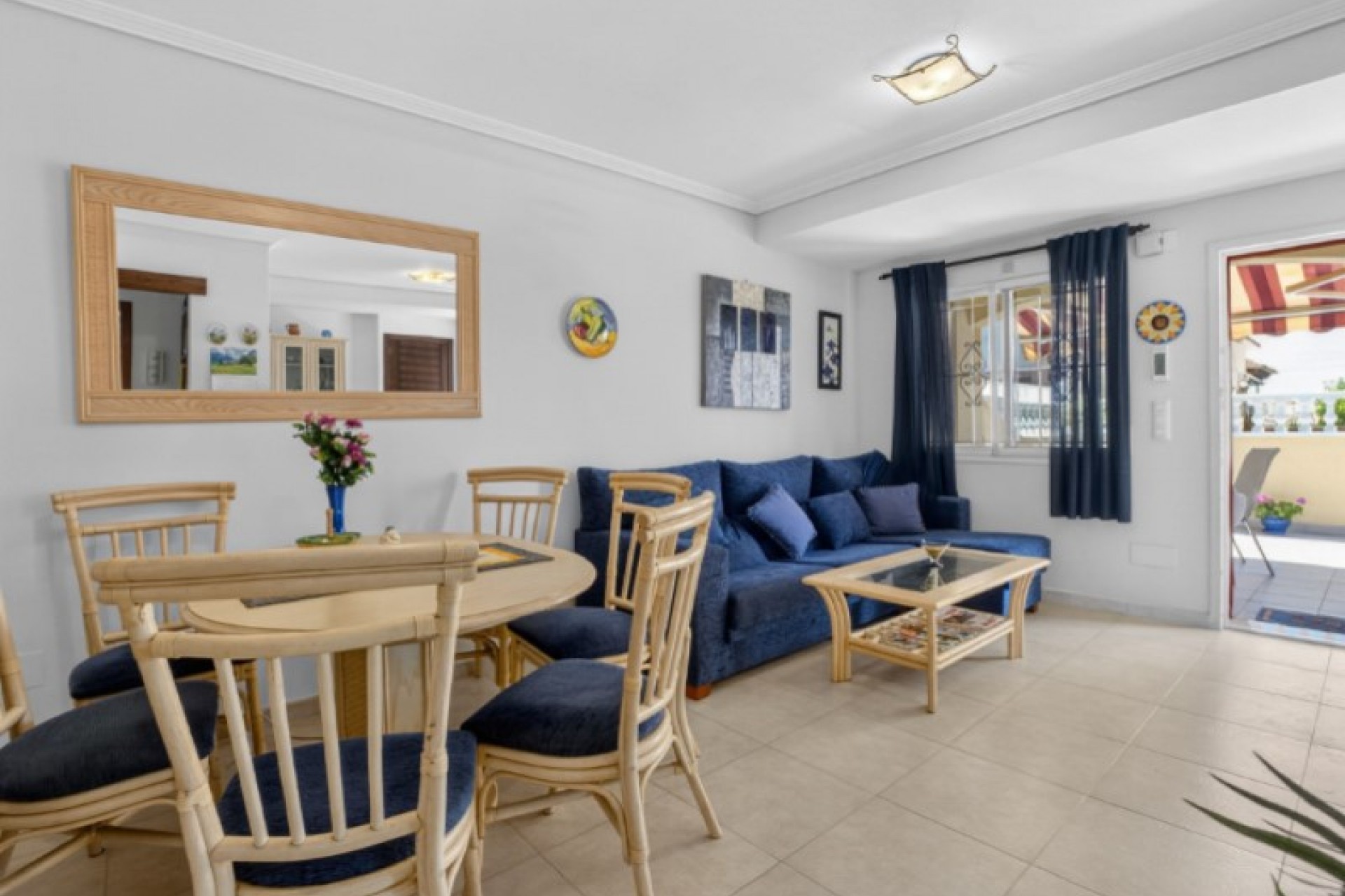Återförsäljning - Town House -
Torrevieja - Costa Blanca