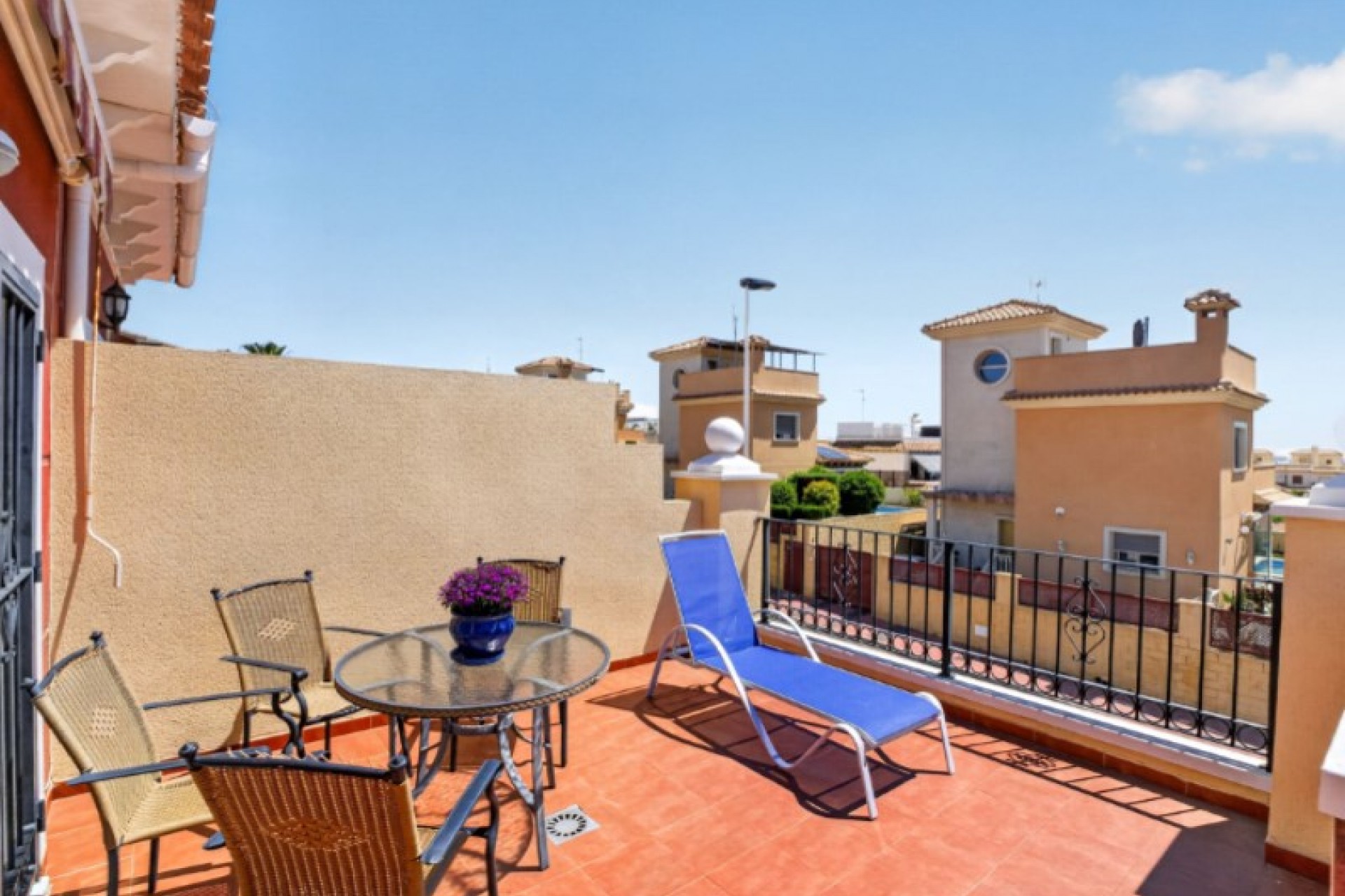 Återförsäljning - Town House -
Torrevieja - Costa Blanca