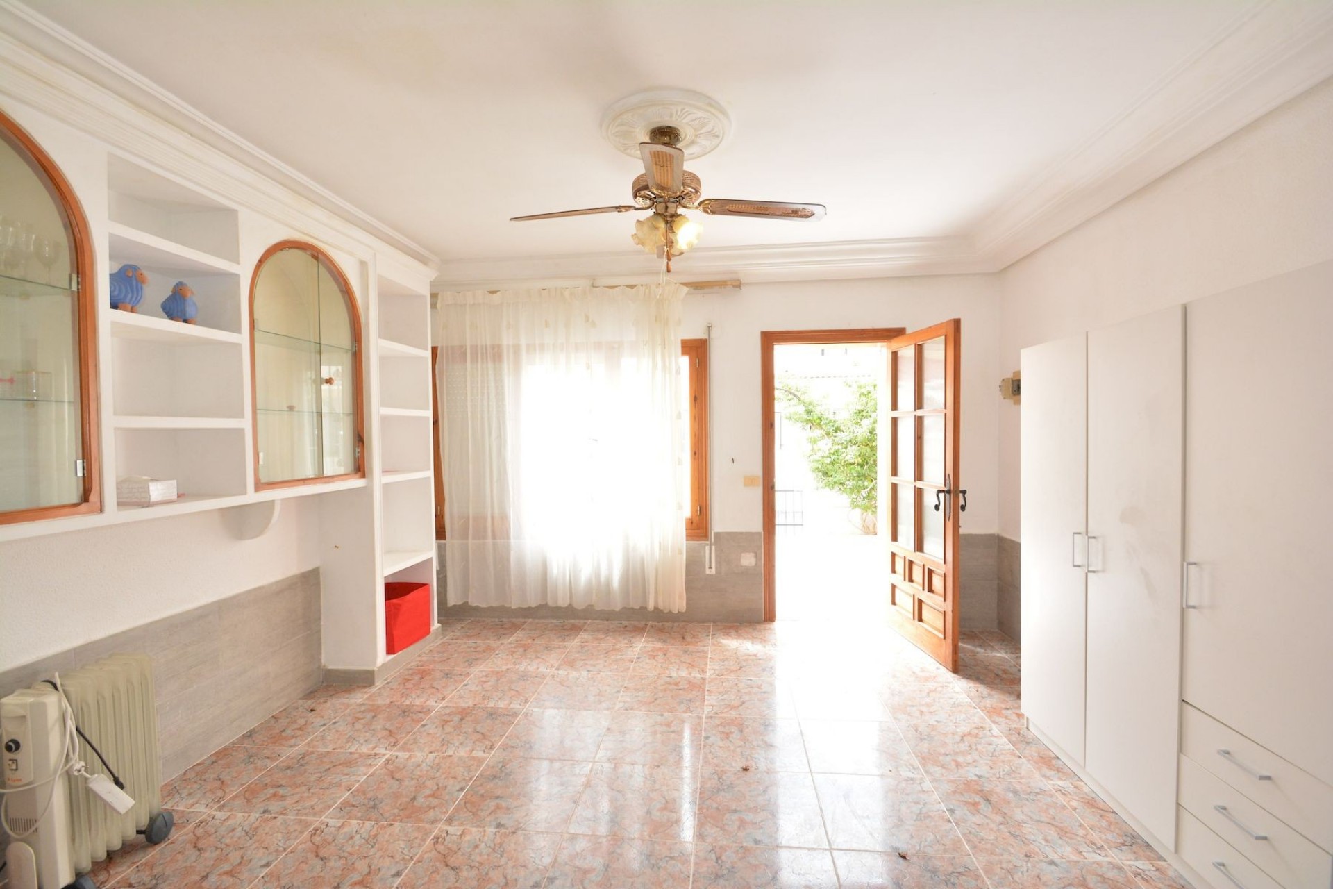 Återförsäljning - Town House -
Torrevieja - Costa Blanca