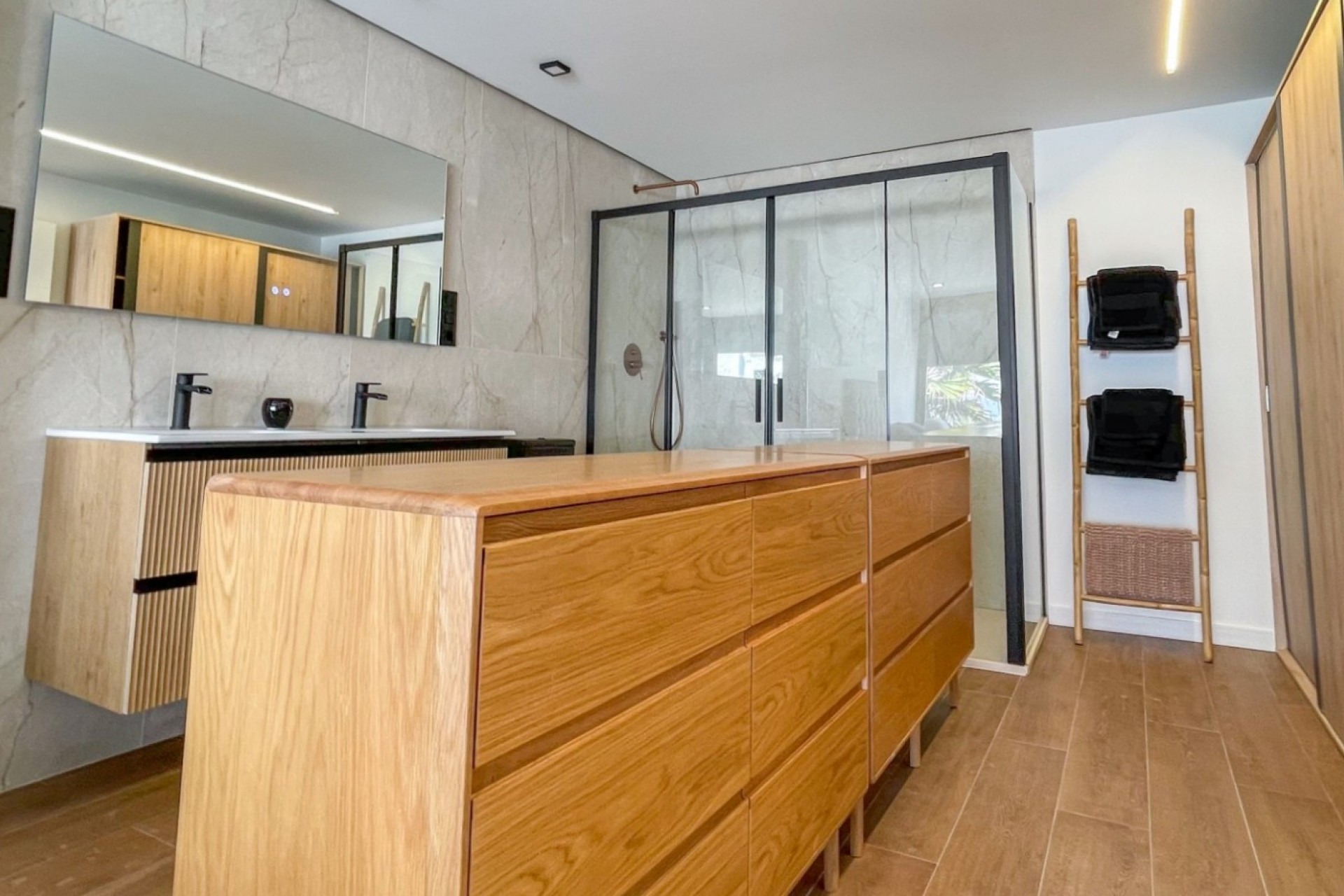 Återförsäljning - Town House -
Torrevieja - Costa Blanca