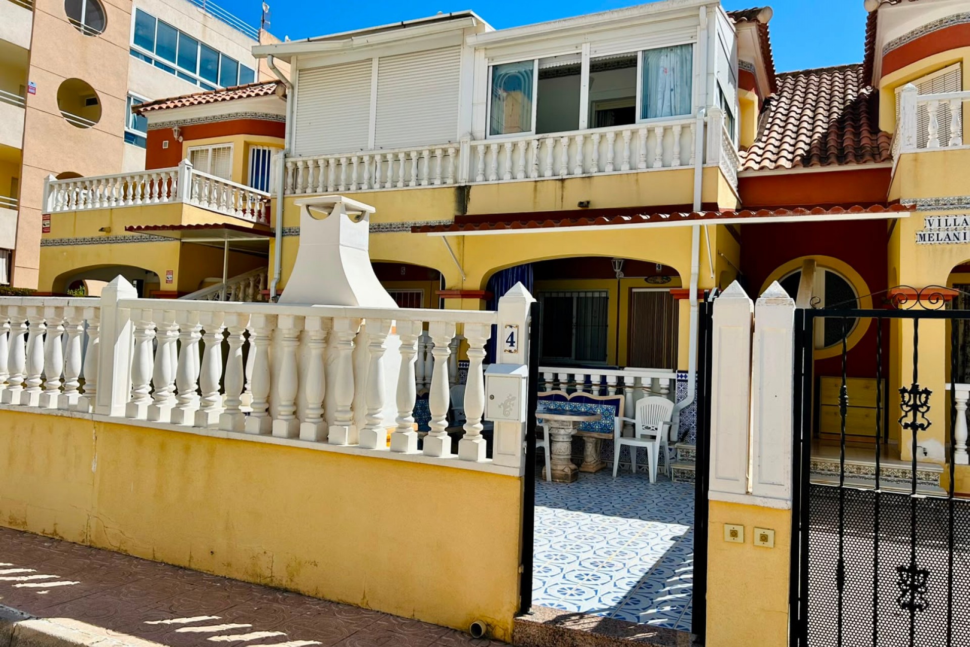 Återförsäljning - Town House -
Torrevieja - Costa Blanca