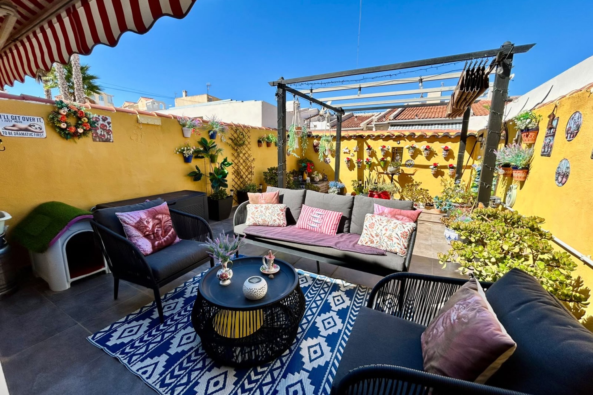 Återförsäljning - Town House -
Torrevieja - Costa Blanca