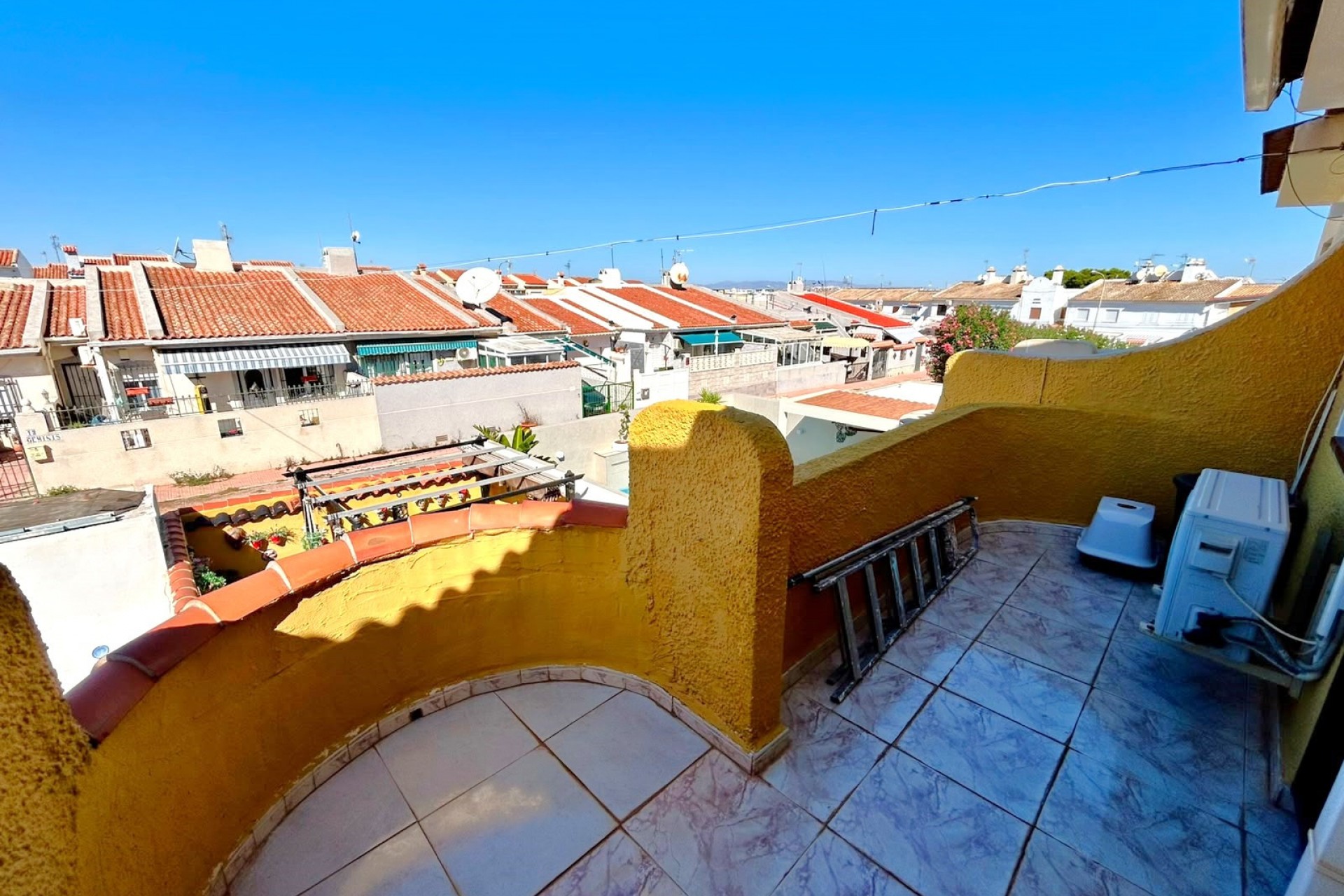 Återförsäljning - Town House -
Torrevieja - Costa Blanca