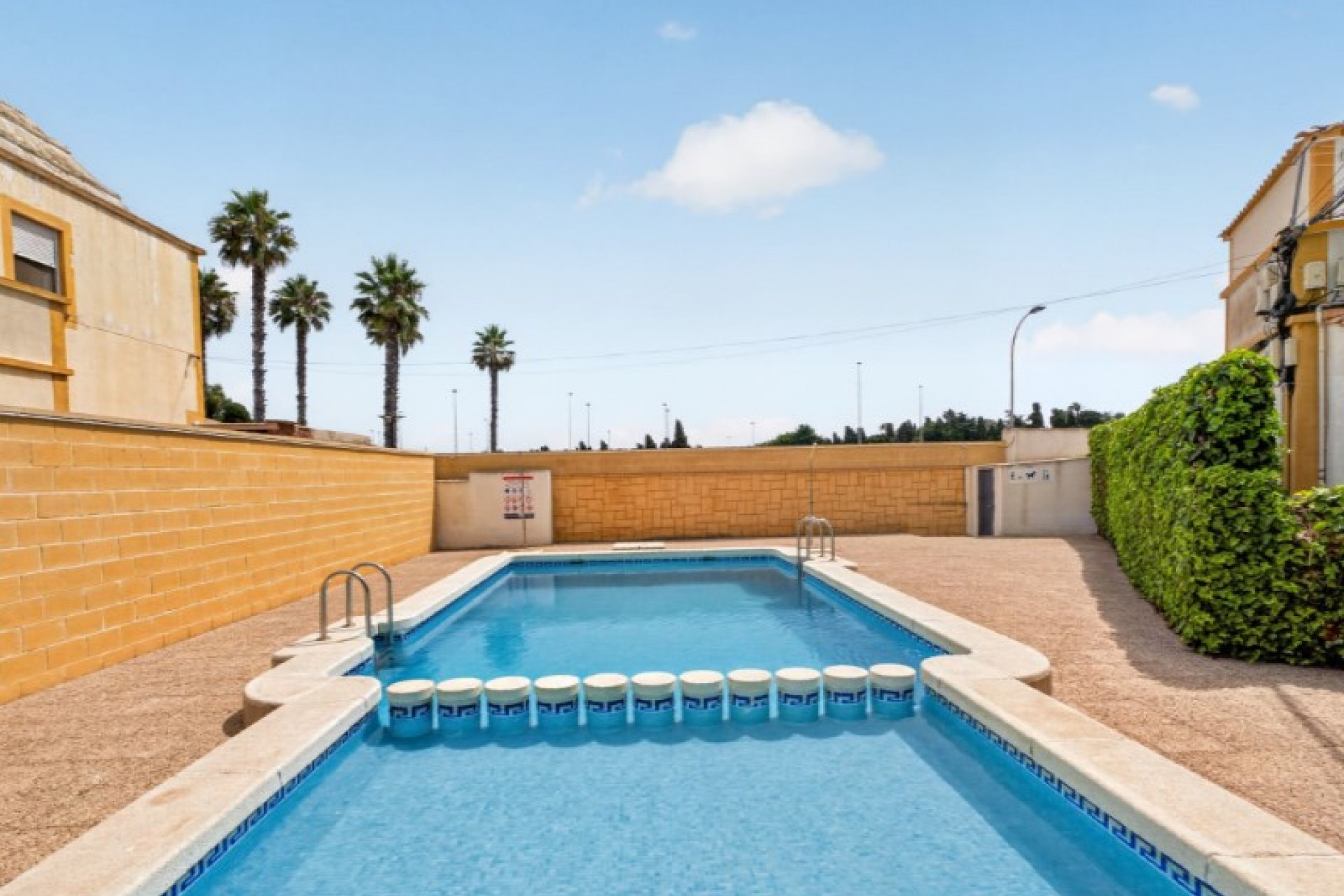 Återförsäljning - Town House -
Torrevieja - Costa Blanca
