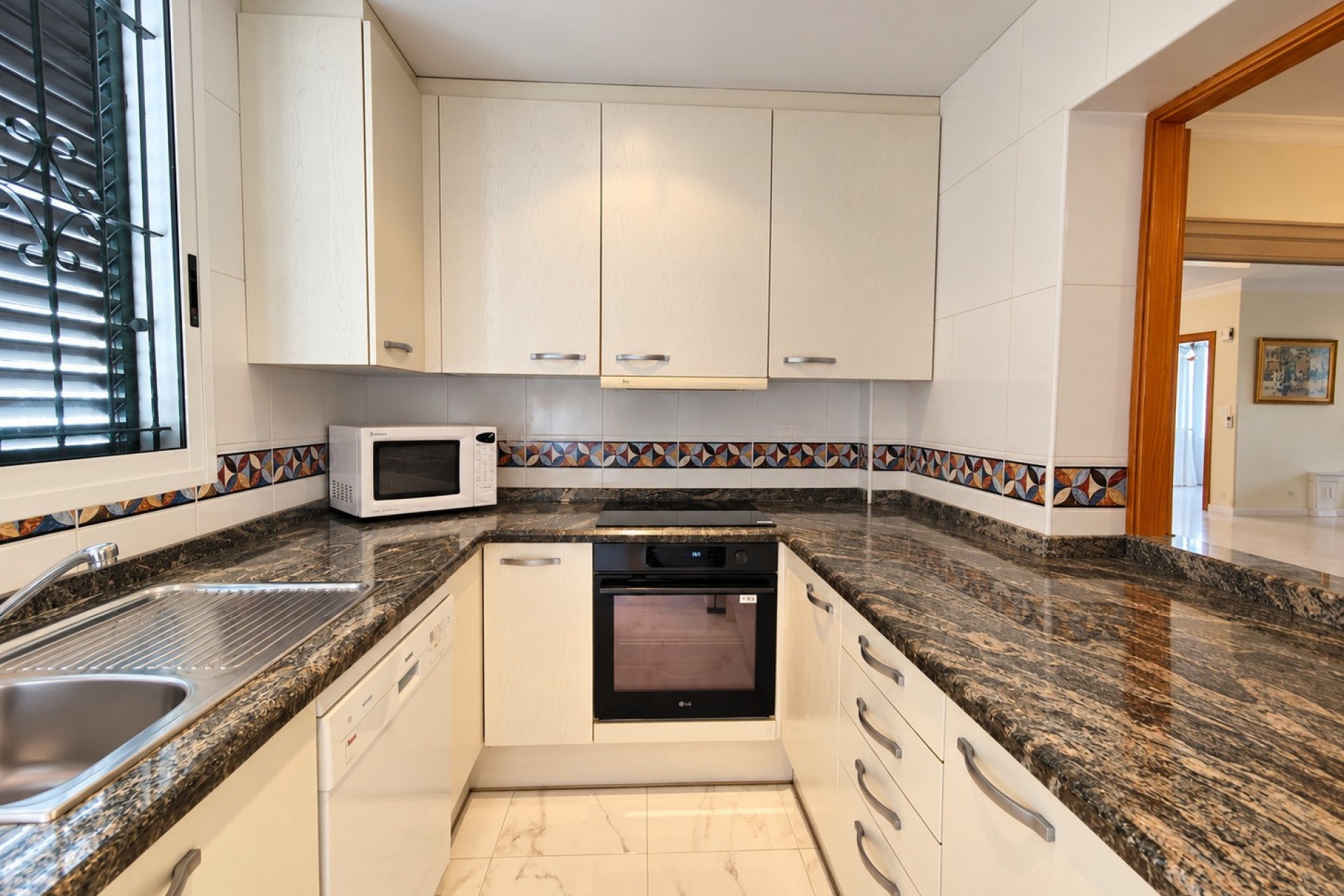 Återförsäljning - Town House -
Torrevieja - Costa Blanca