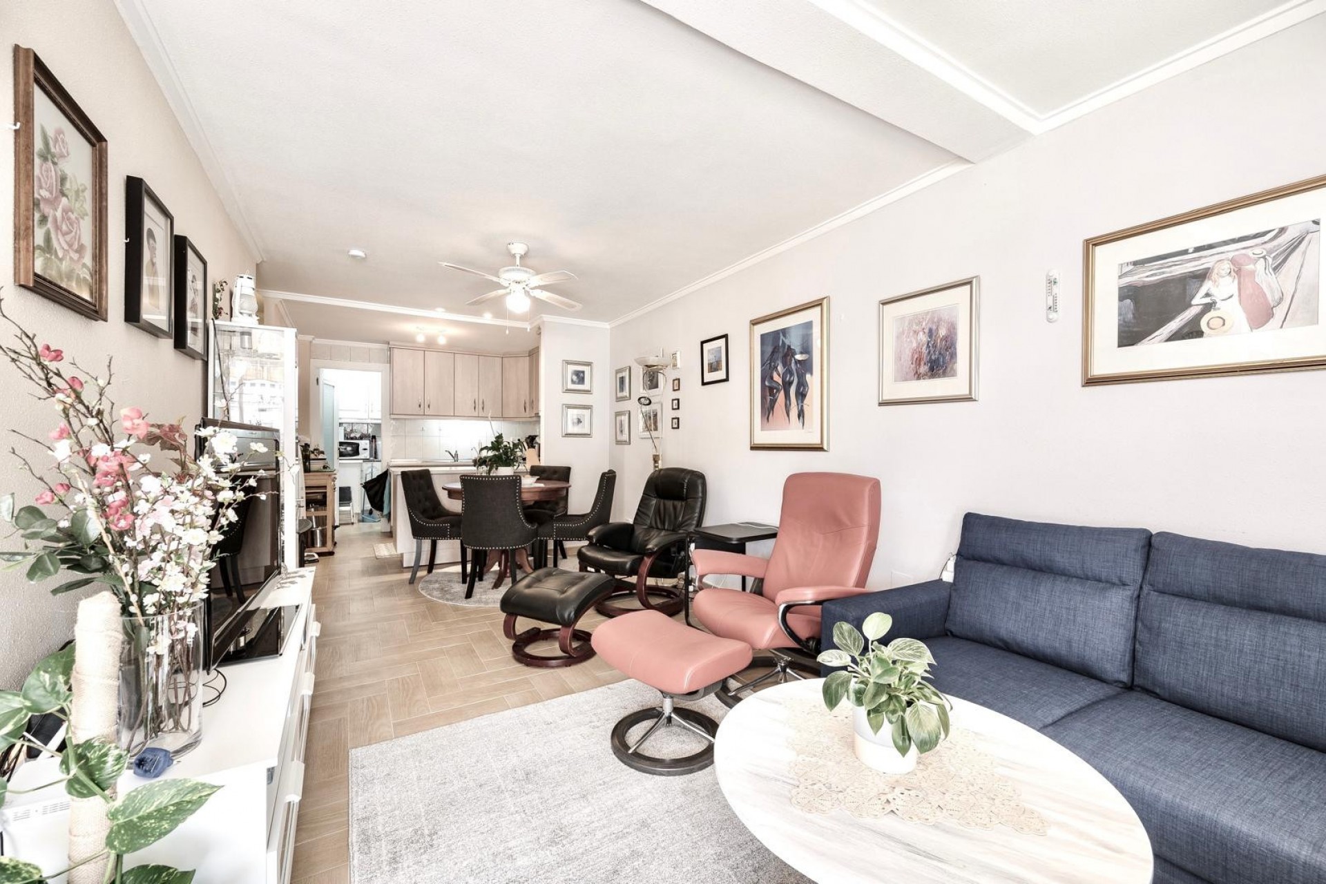 Återförsäljning - Town House -
Torrevieja - Costa Blanca