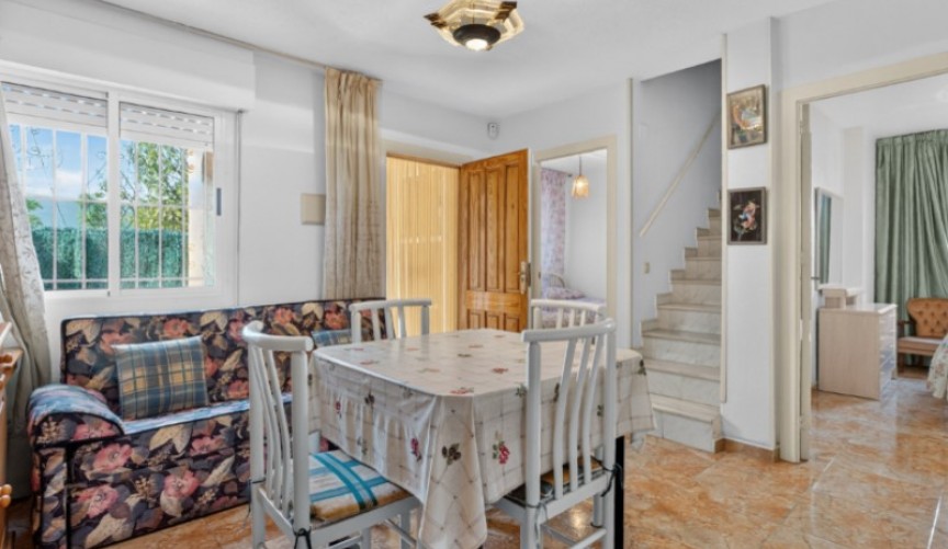 Återförsäljning - Town House -
Torrevieja - Costa Blanca