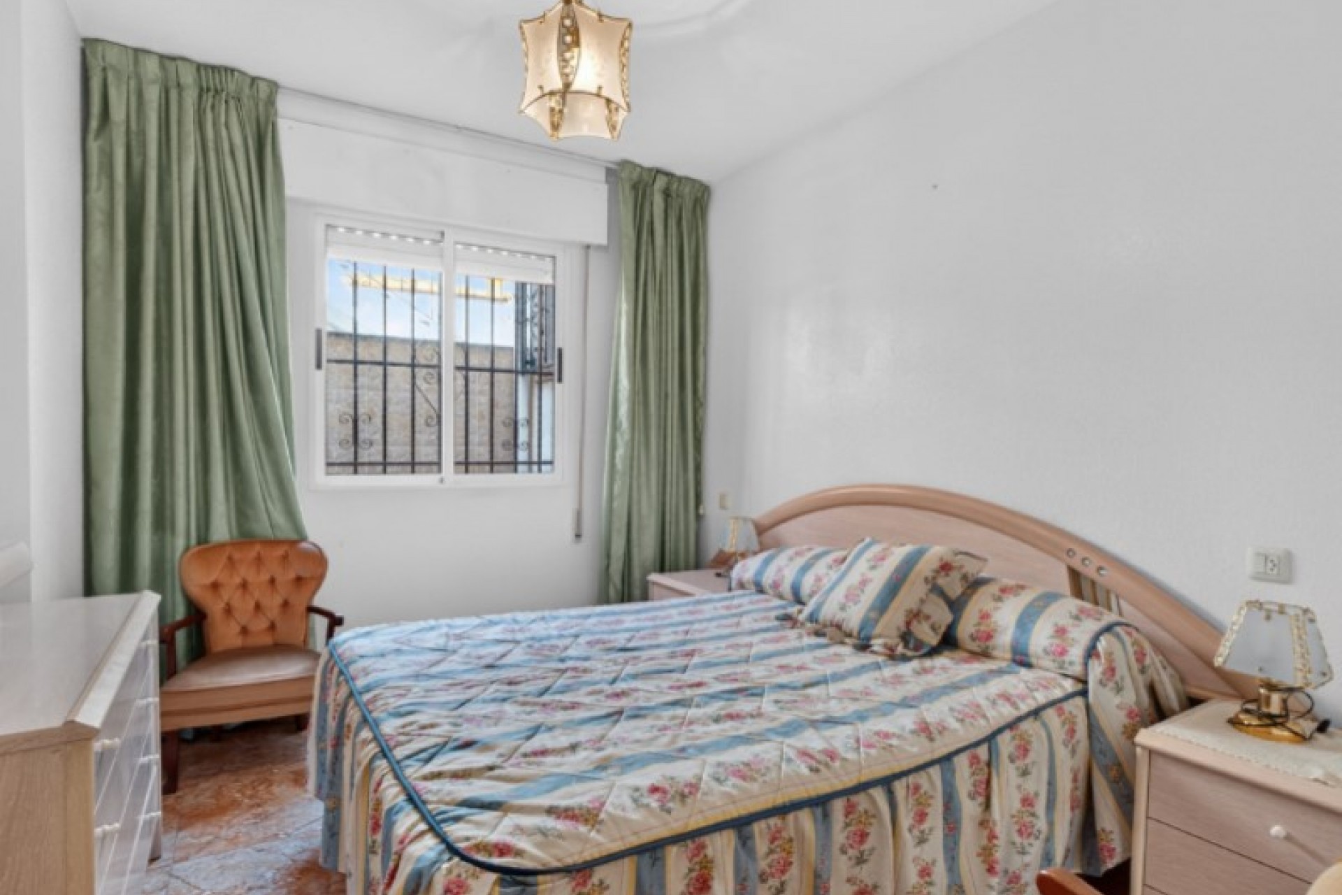 Återförsäljning - Town House -
Torrevieja - Costa Blanca