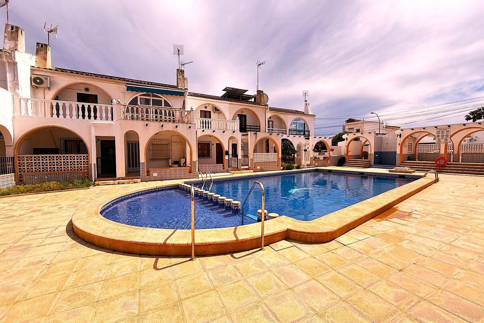 Återförsäljning - Town House -
Torrevieja - El Chaparral