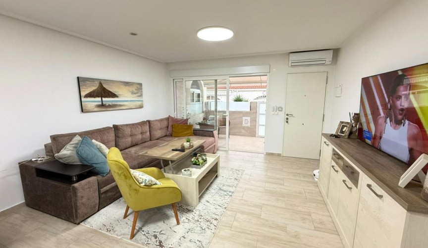 Återförsäljning - Town House -
Torrevieja - El Chaparral