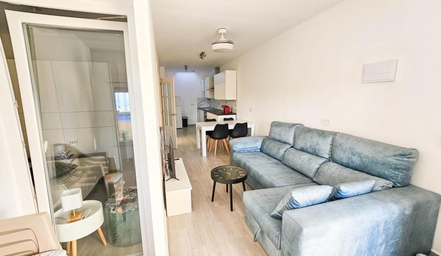 Återförsäljning - Town House -
Torrevieja - El Limonar