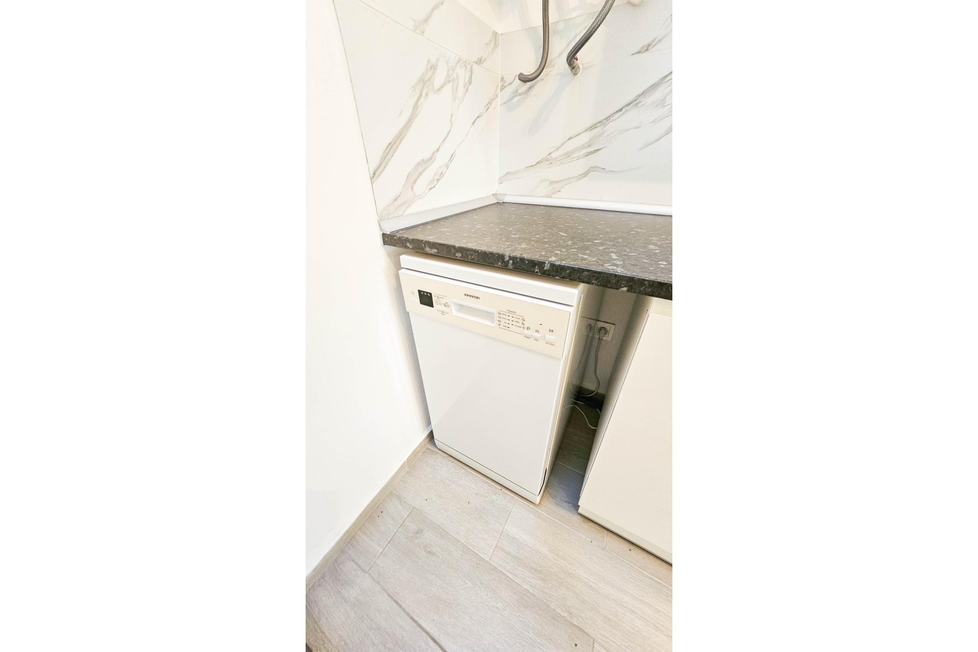 Återförsäljning - Town House -
Torrevieja - El Limonar