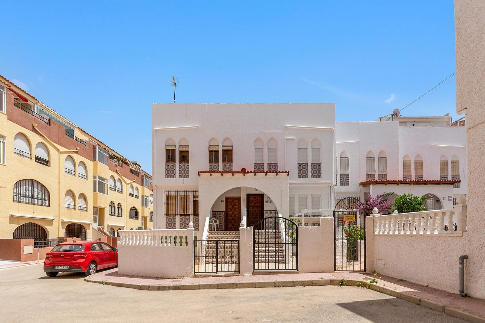 Återförsäljning - Town House -
Torrevieja - La Mata Pueblo