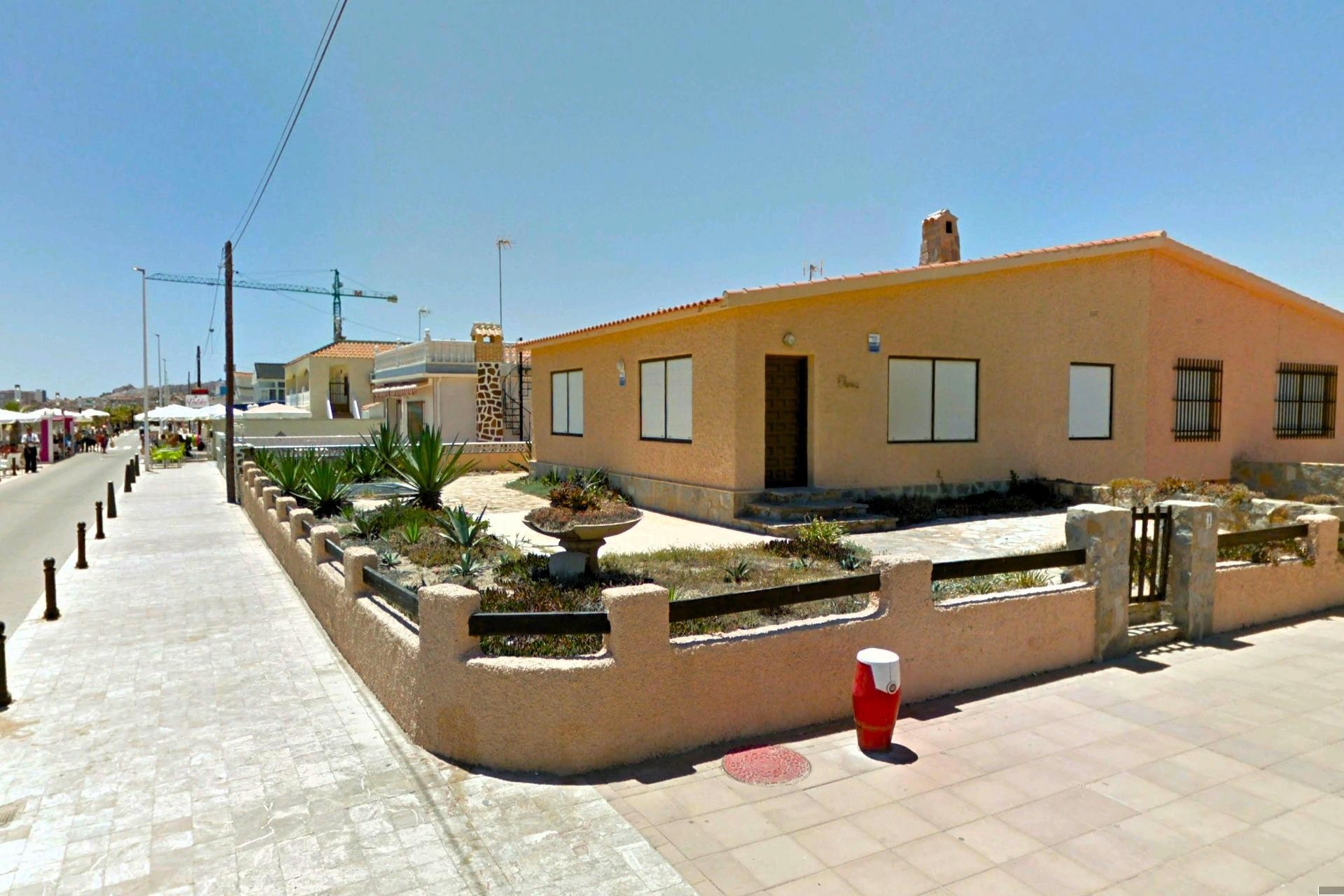 Återförsäljning - Town House -
Torrevieja - La Mata