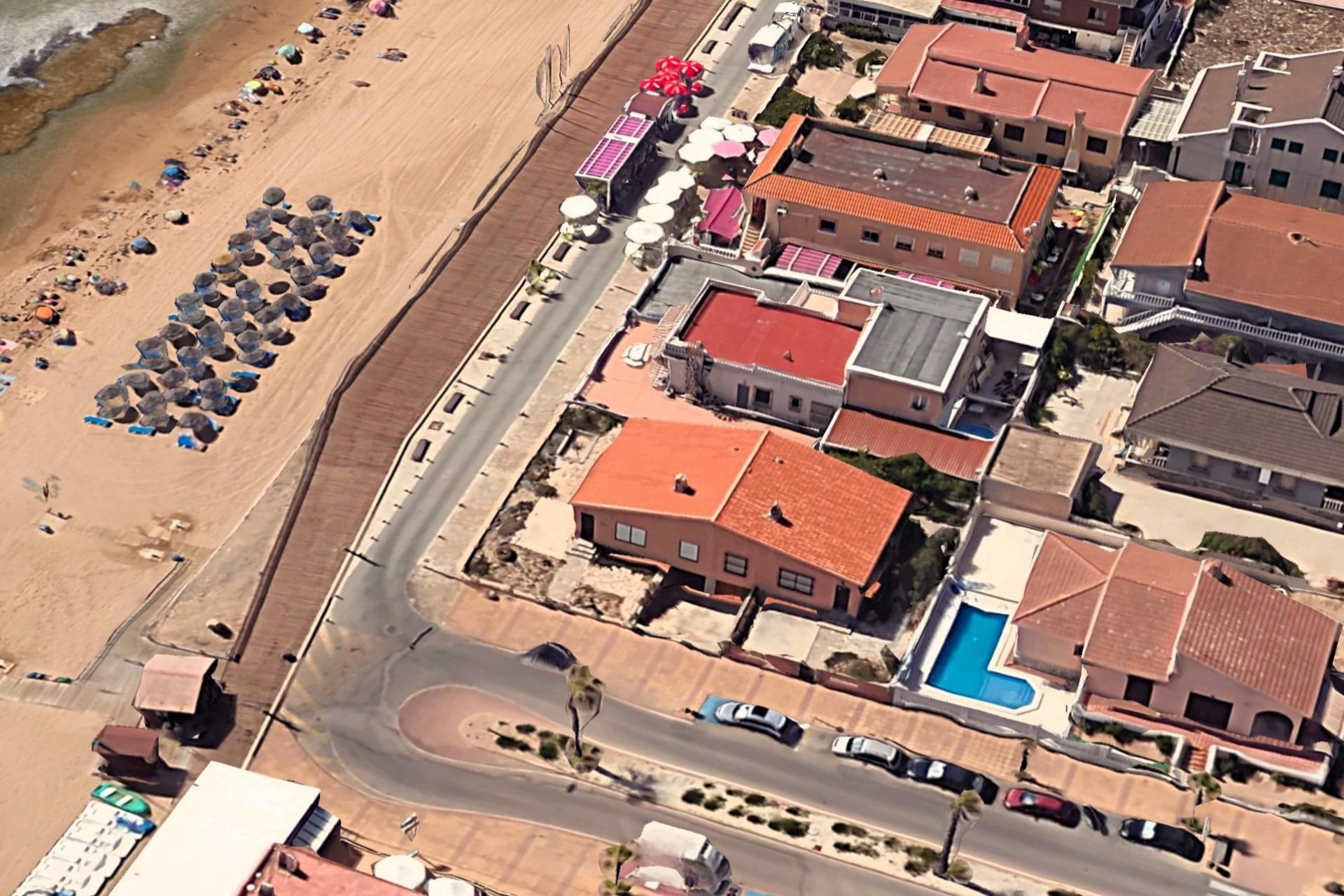 Återförsäljning - Town House -
Torrevieja - La Mata
