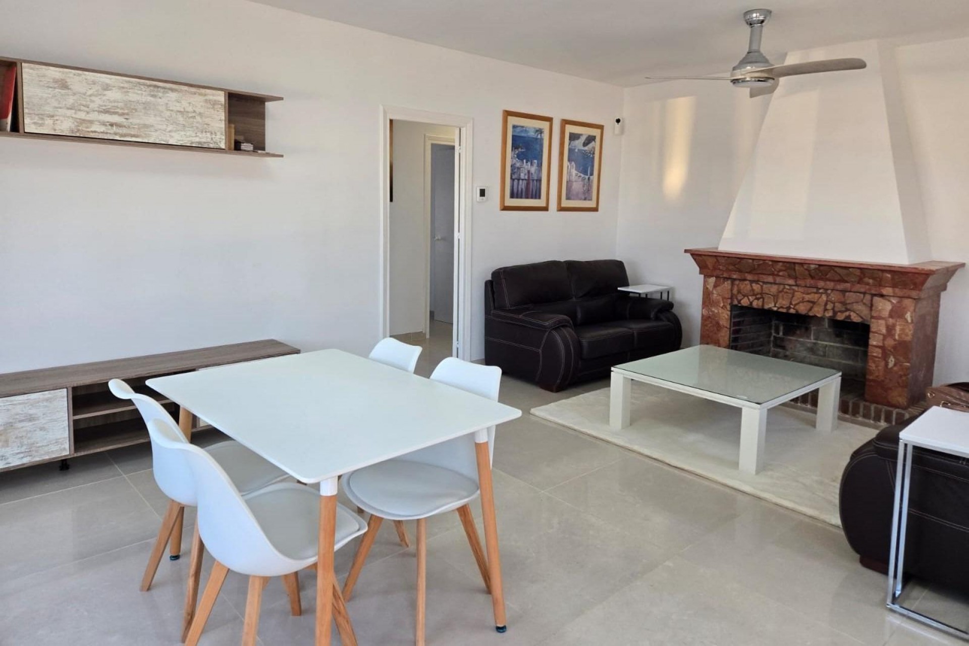 Återförsäljning - Town House -
Torrevieja - La Mata