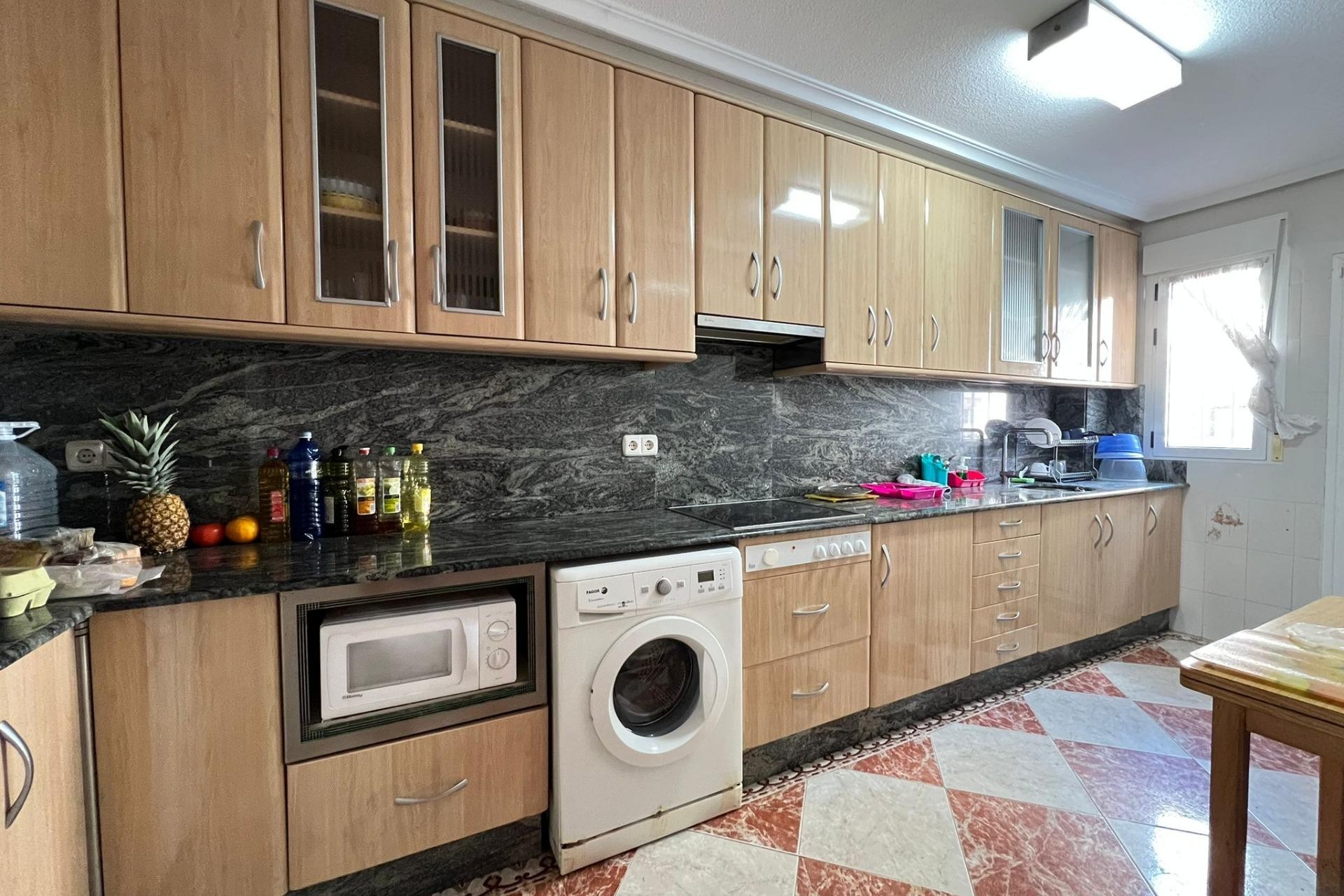 Återförsäljning - Town House -
Torrevieja - La Mata