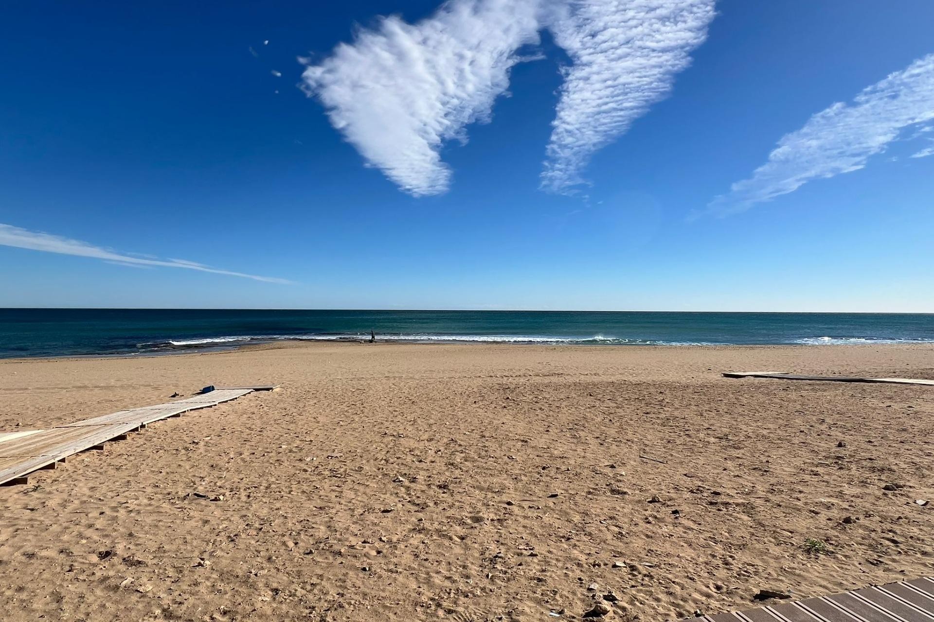 Återförsäljning - Town House -
Torrevieja - La Mata