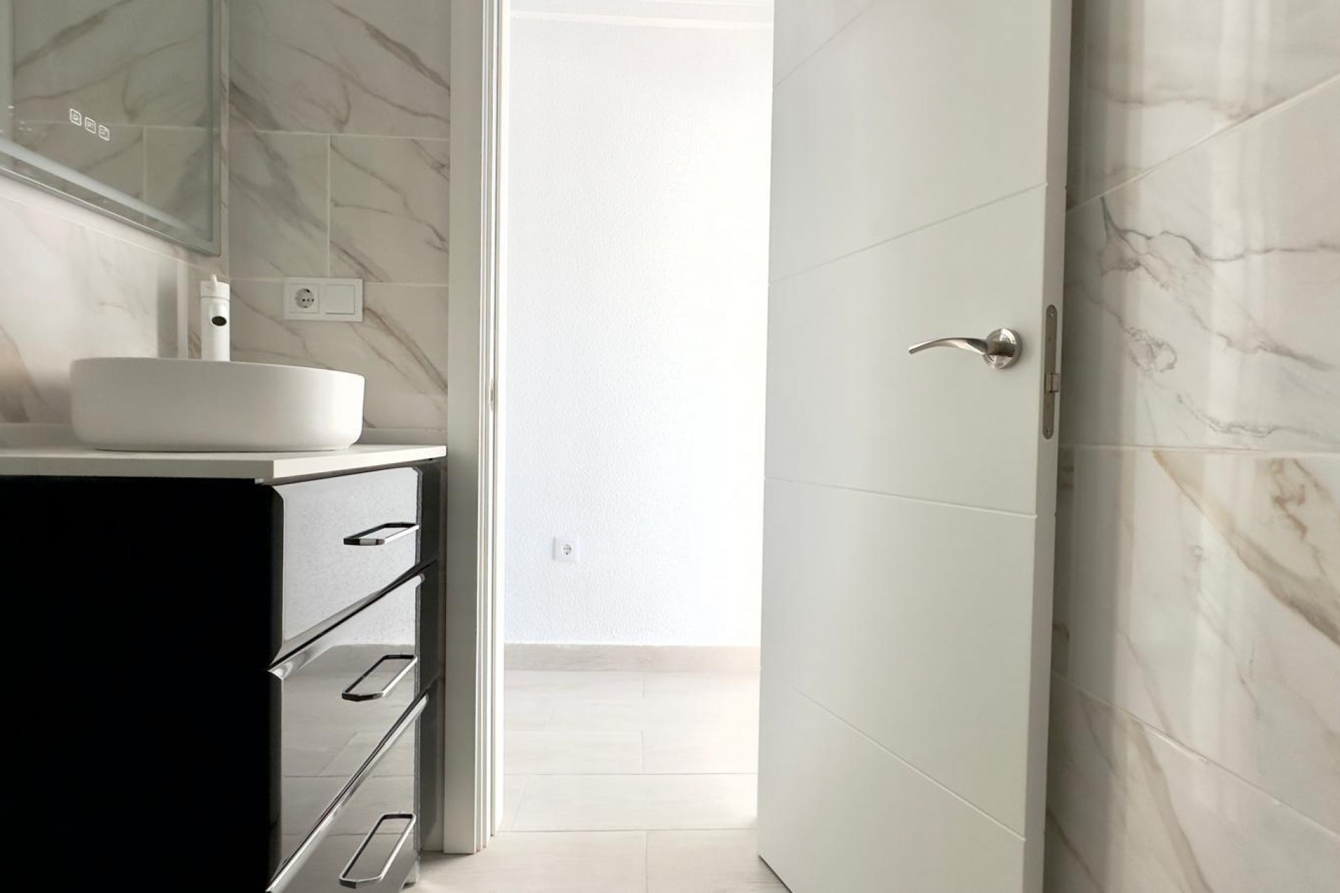 Återförsäljning - Town House -
Torrevieja - La Mata