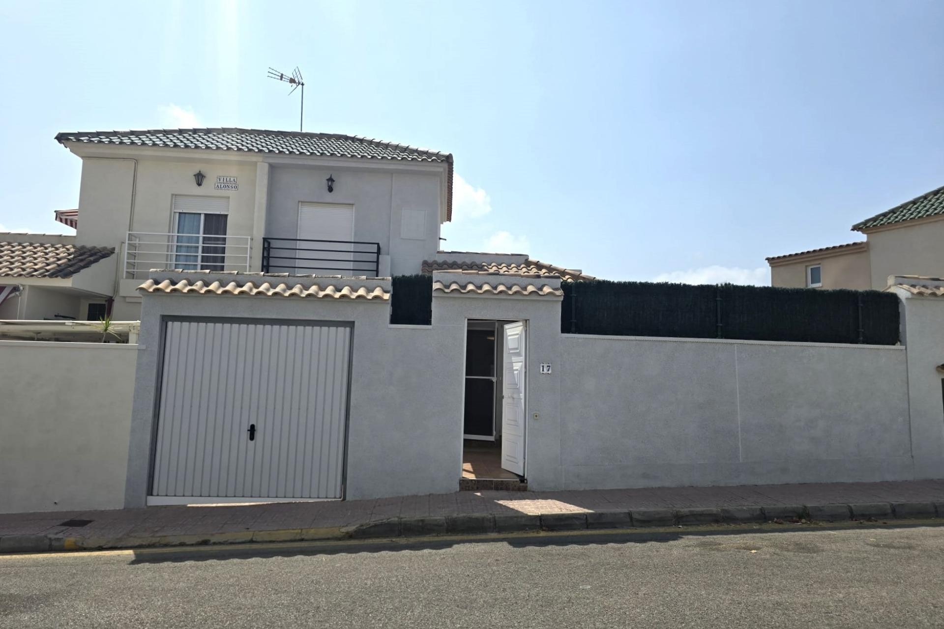 Återförsäljning - Town House -
Torrevieja - Los Altos