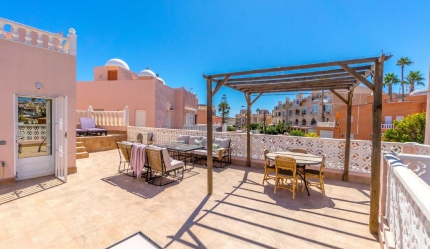 Återförsäljning - Town House -
Torrevieja - Los Frutales/ La Rosaleda