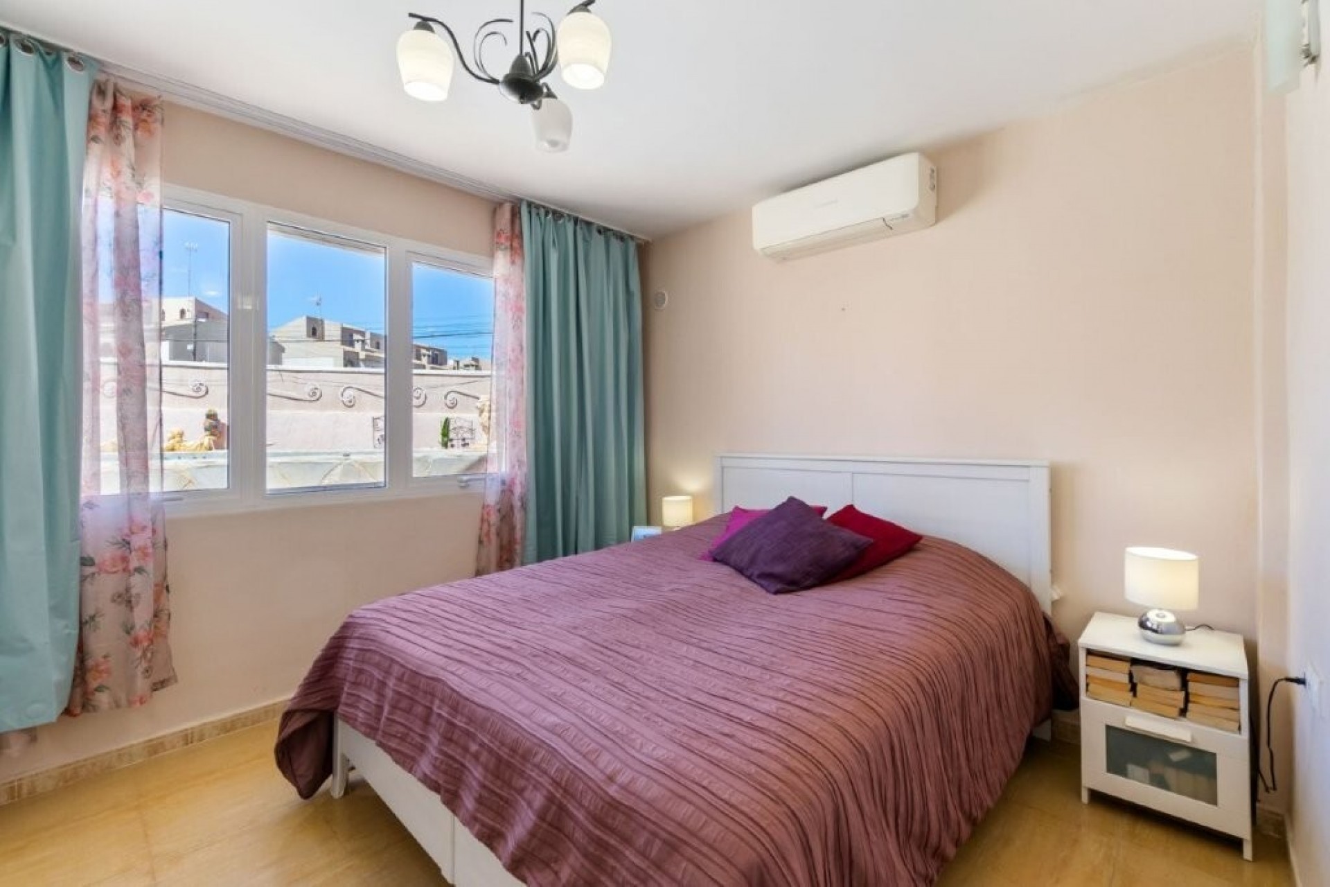 Återförsäljning - Town House -
Torrevieja - Los Frutales/ La Rosaleda