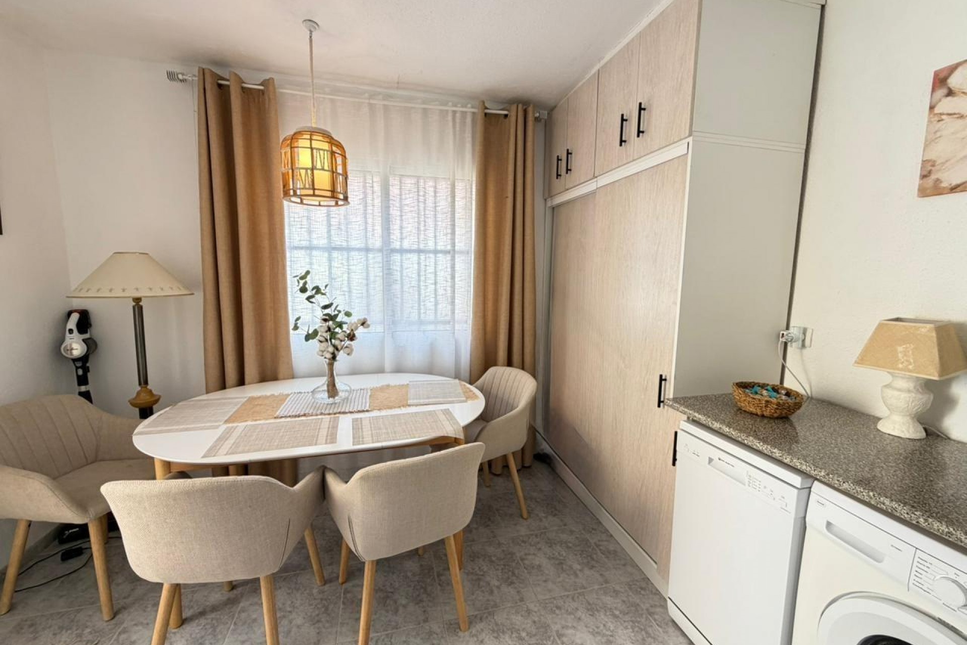 Återförsäljning - Town House -
Torrevieja - Los Frutales