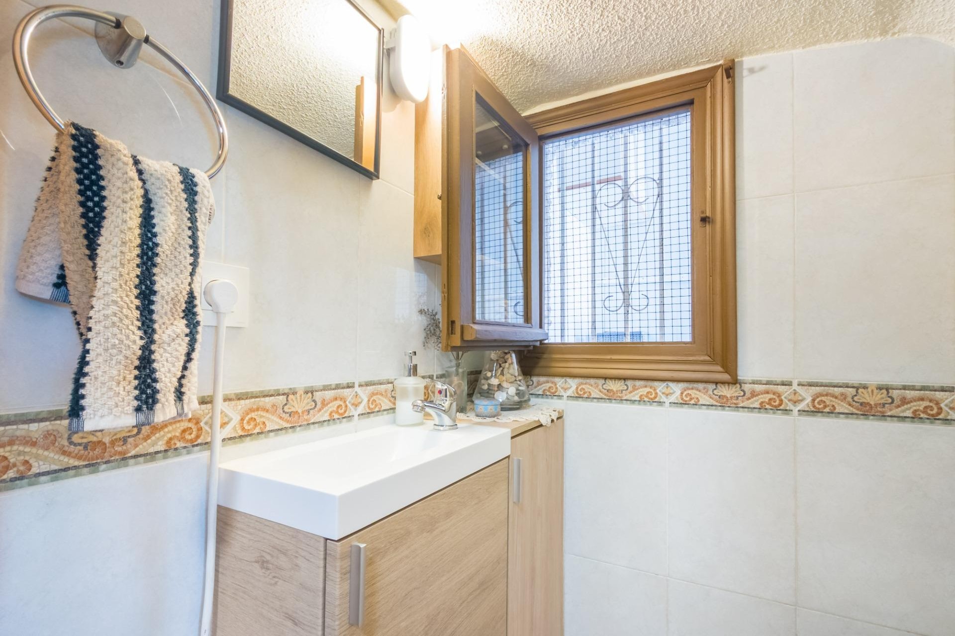 Återförsäljning - Town House -
Torrevieja - Nueva Torrevieja