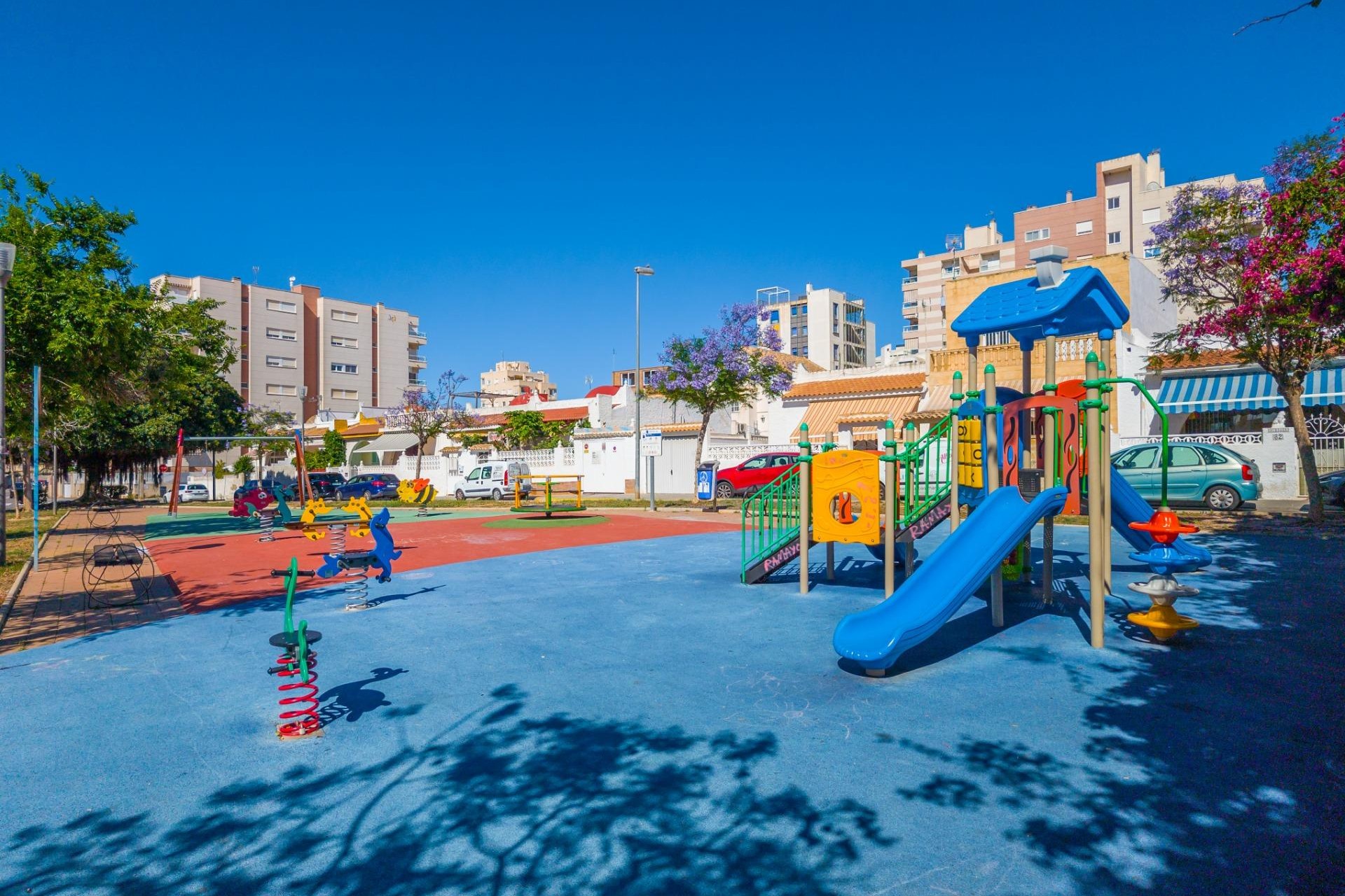 Återförsäljning - Town House -
Torrevieja - Nueva Torrevieja
