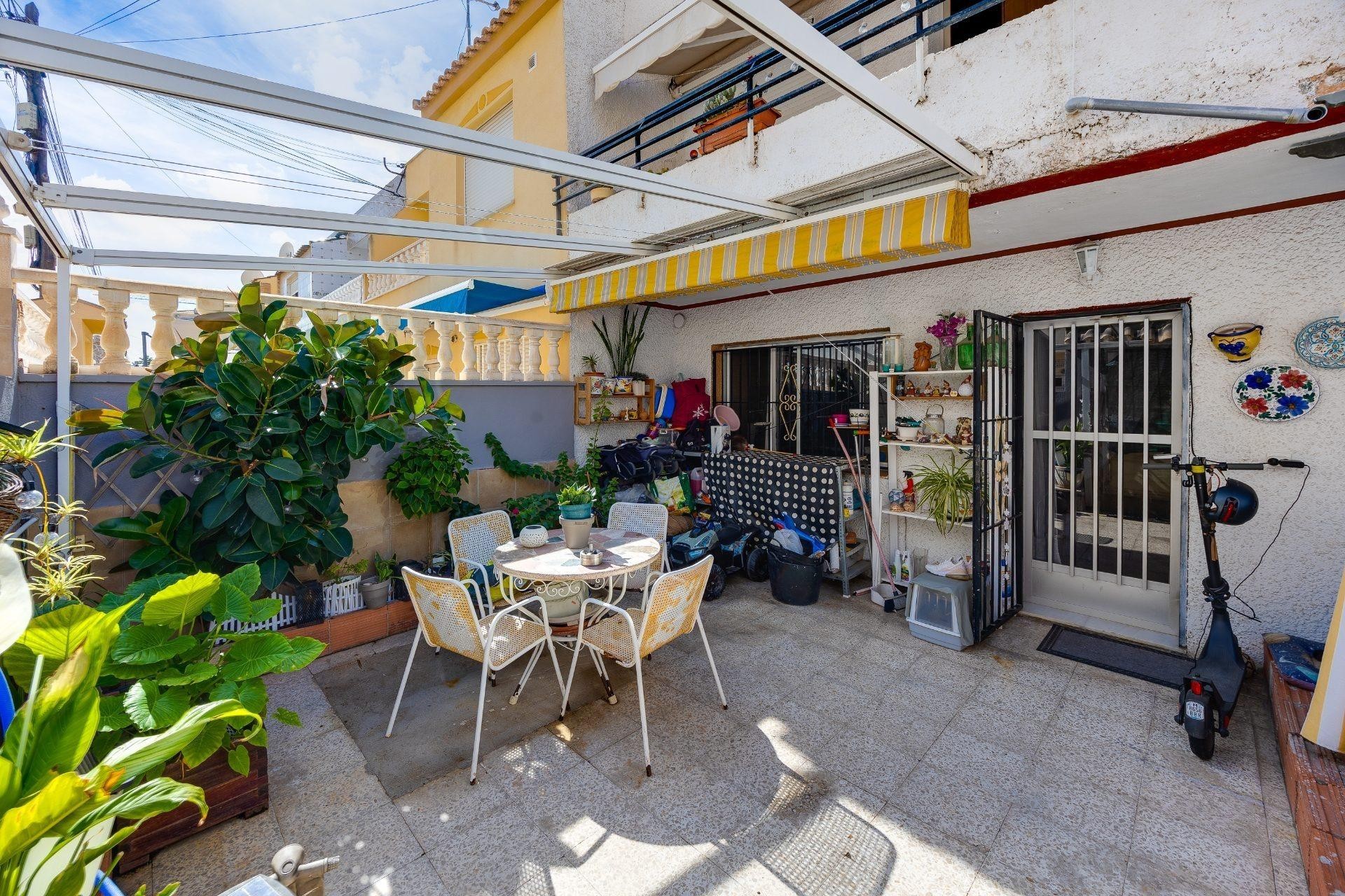 Återförsäljning - Town House -
Torrevieja - Nueva Torrevieja