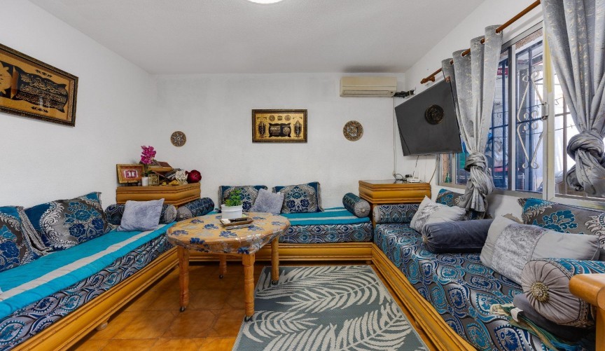 Återförsäljning - Town House -
Torrevieja - Nueva Torrevieja