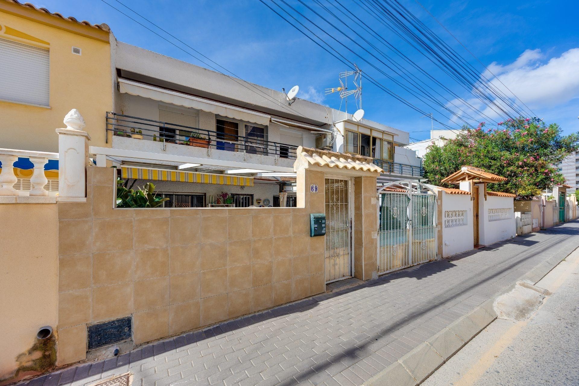 Återförsäljning - Town House -
Torrevieja - Nueva Torrevieja