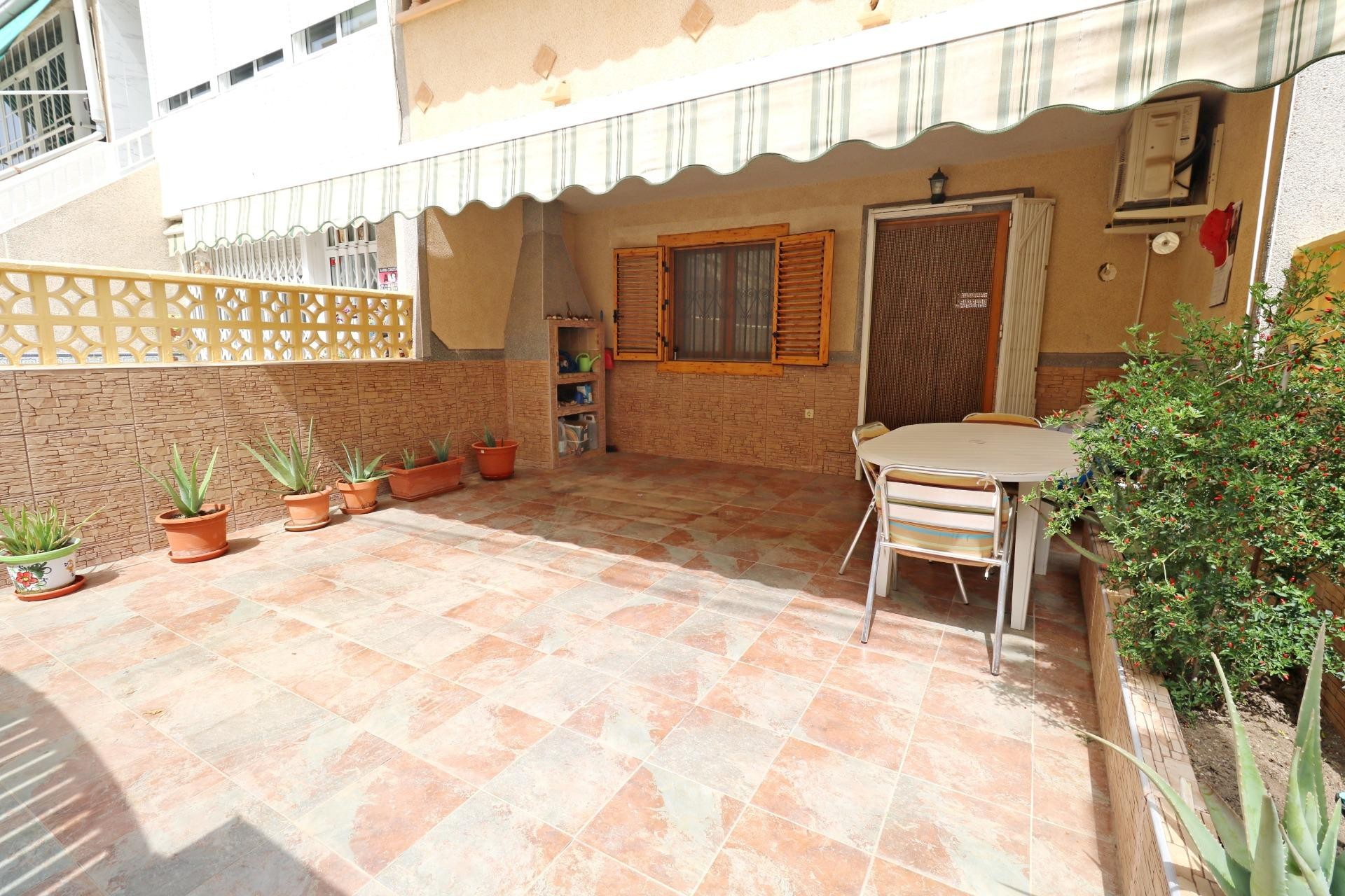 Återförsäljning - Town House -
Torrevieja - Playa De Los Naufragos