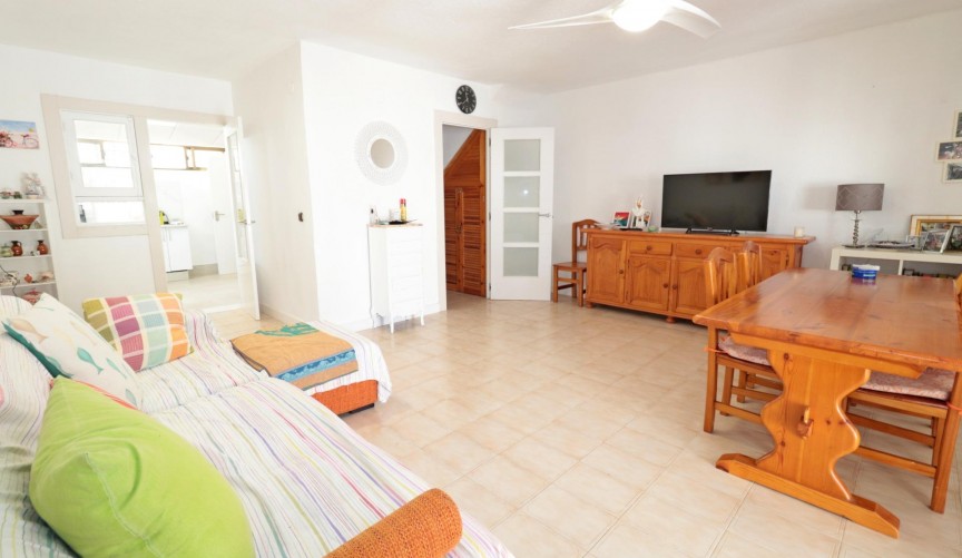Återförsäljning - Town House -
Torrevieja - Playa De Los Naufragos