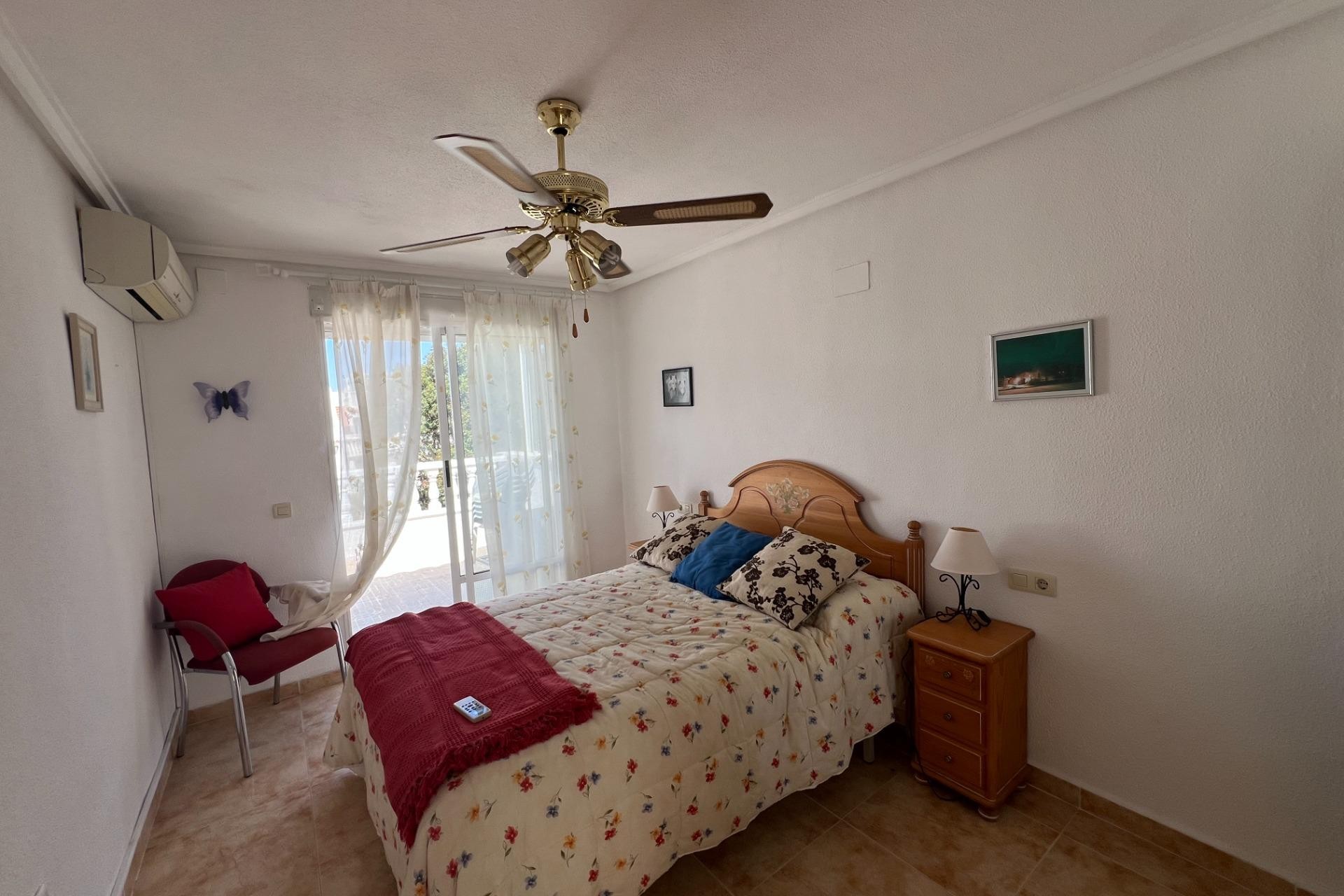 Återförsäljning - Town House -
Torrevieja - San Luis