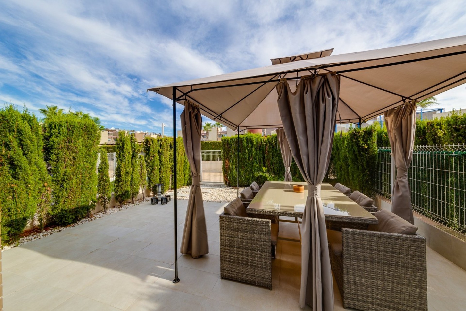 Återförsäljning - Town House -
Torrevieja - Sector 25