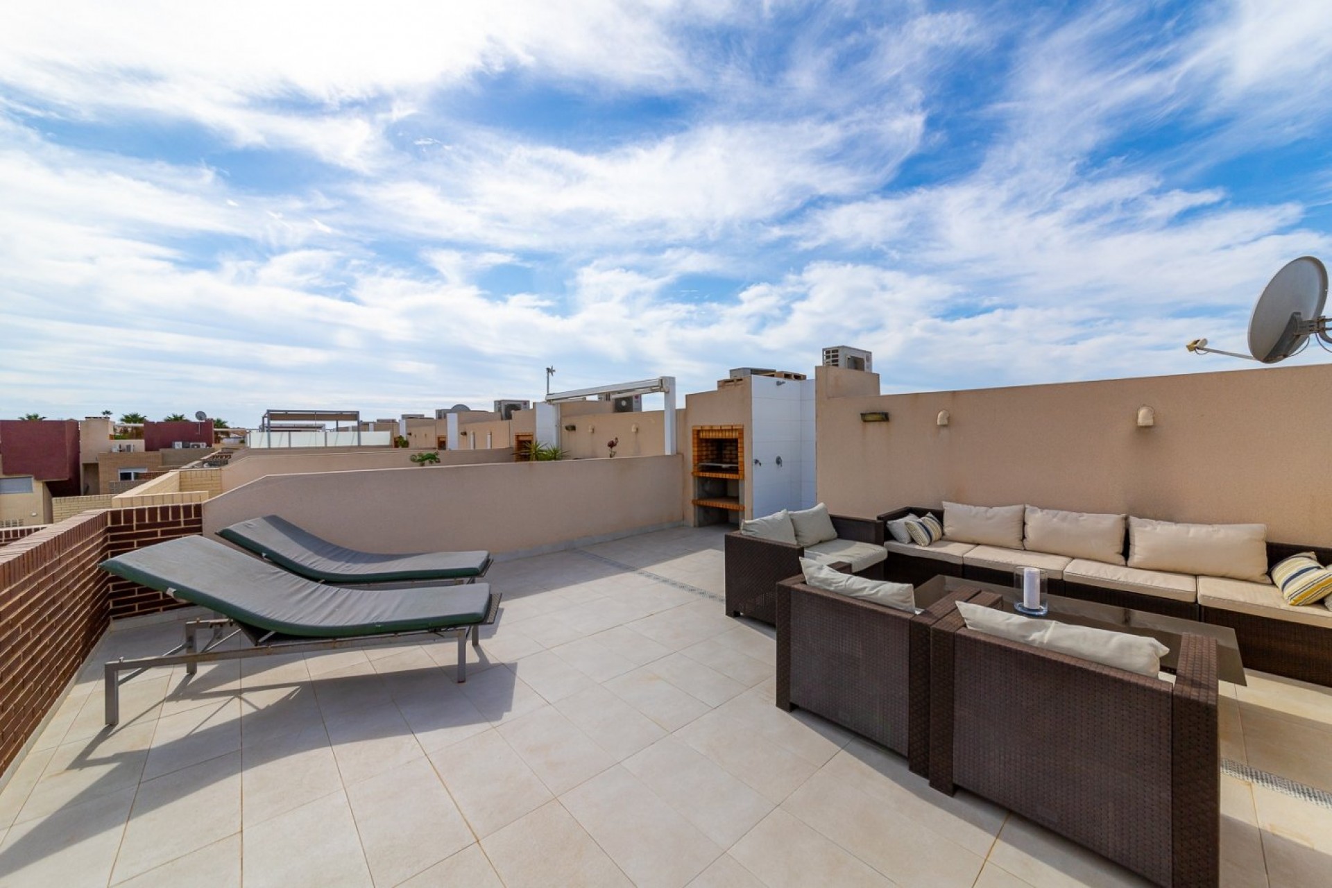 Återförsäljning - Town House -
Torrevieja - Sector 25