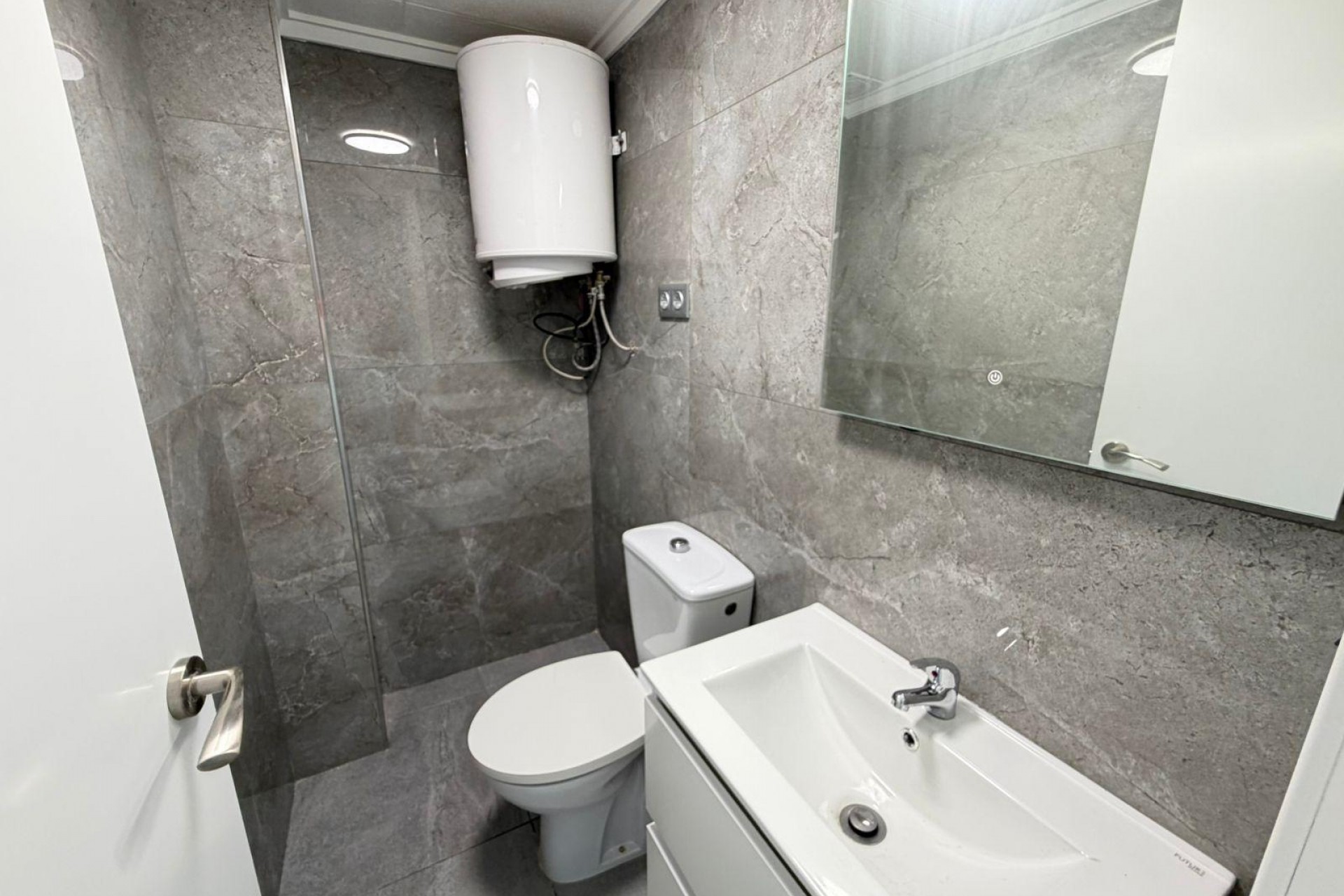 Återförsäljning - Town House -
Torrevieja - Sector 25